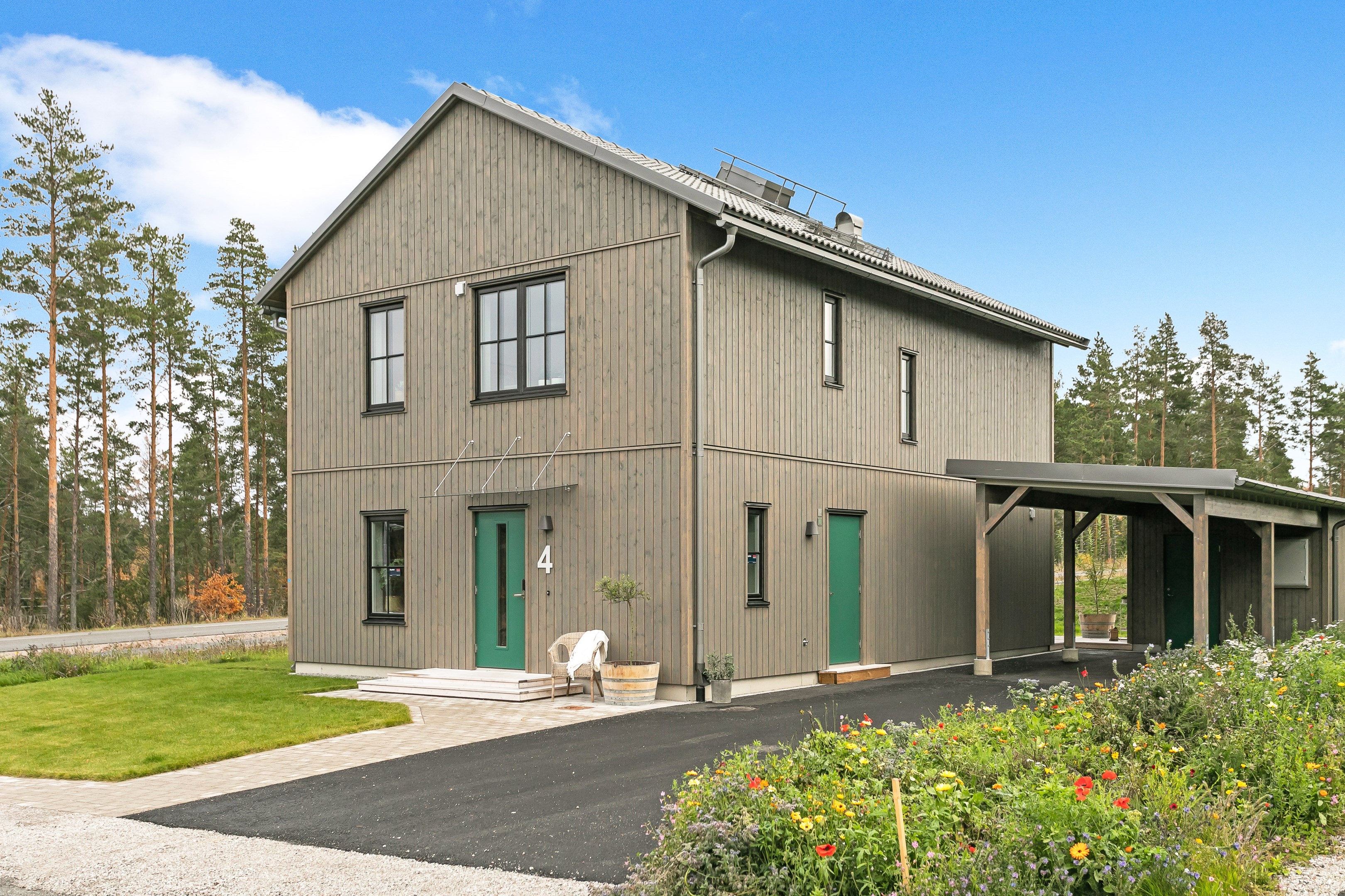 Bostadsbild från Häggrotsvägen 4, Till salu i Skölsta, Uppsala