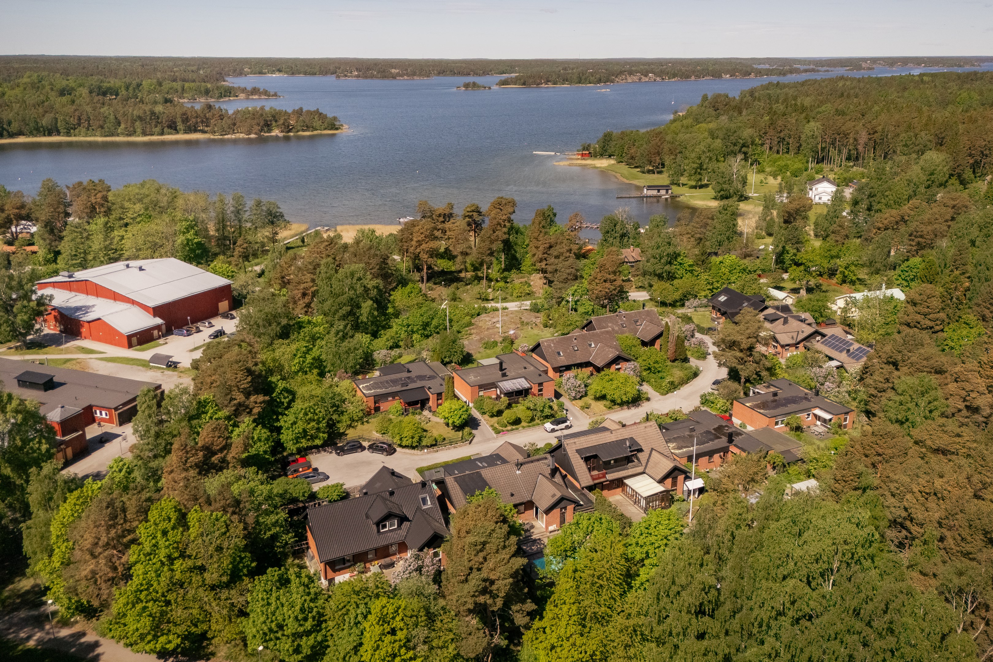 Bostadsbild från Granvägen 13, Till salu i Djurö, Värmdö