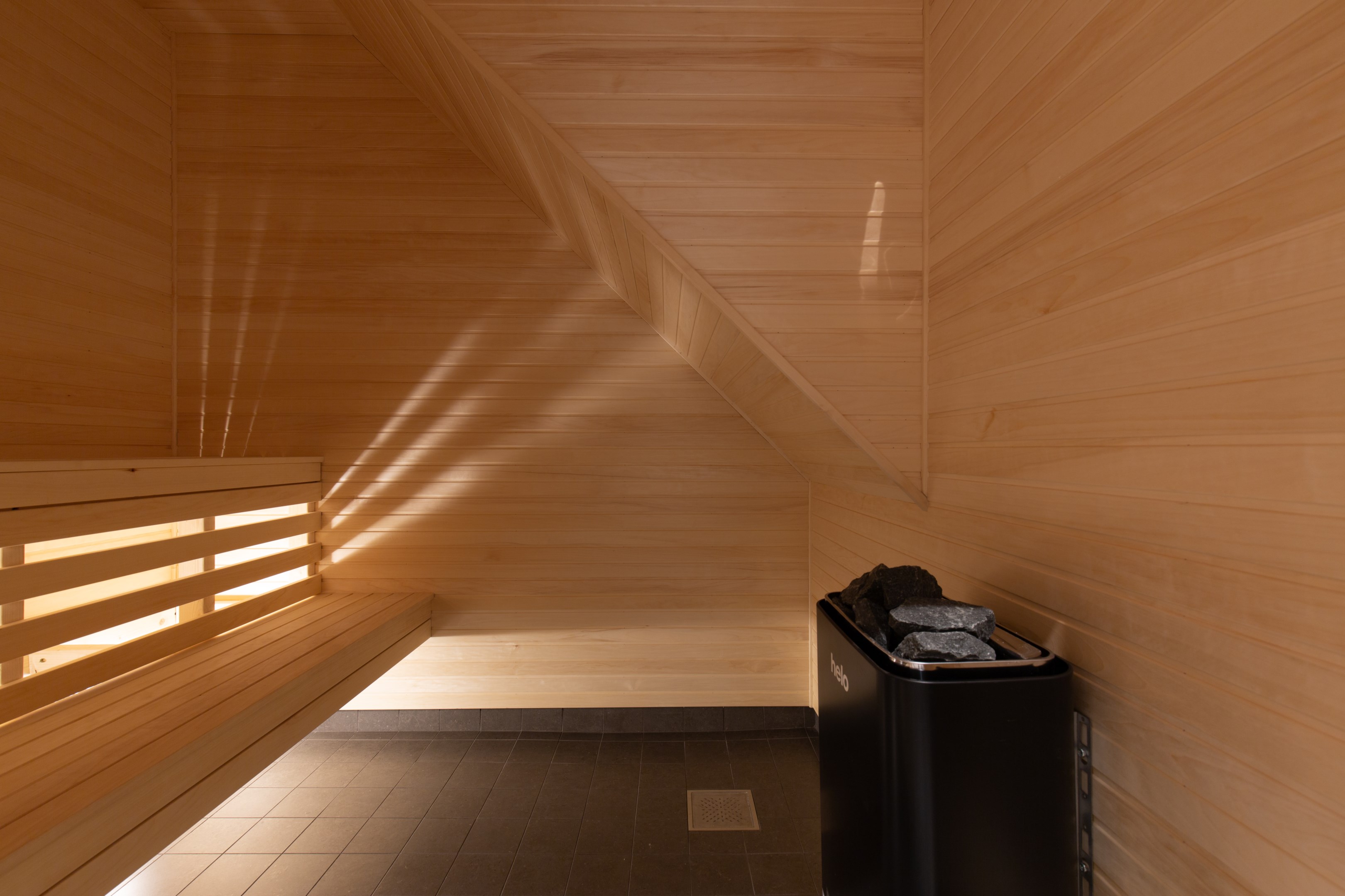 L: Bastu soutterängplan