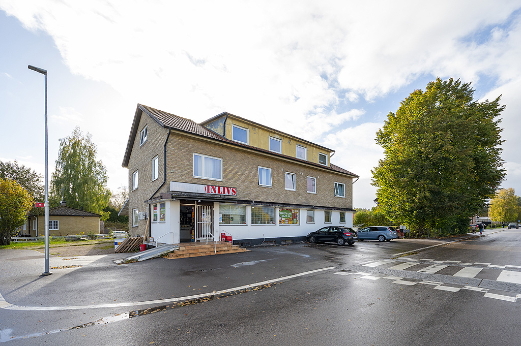 Närlivs på bottenplan