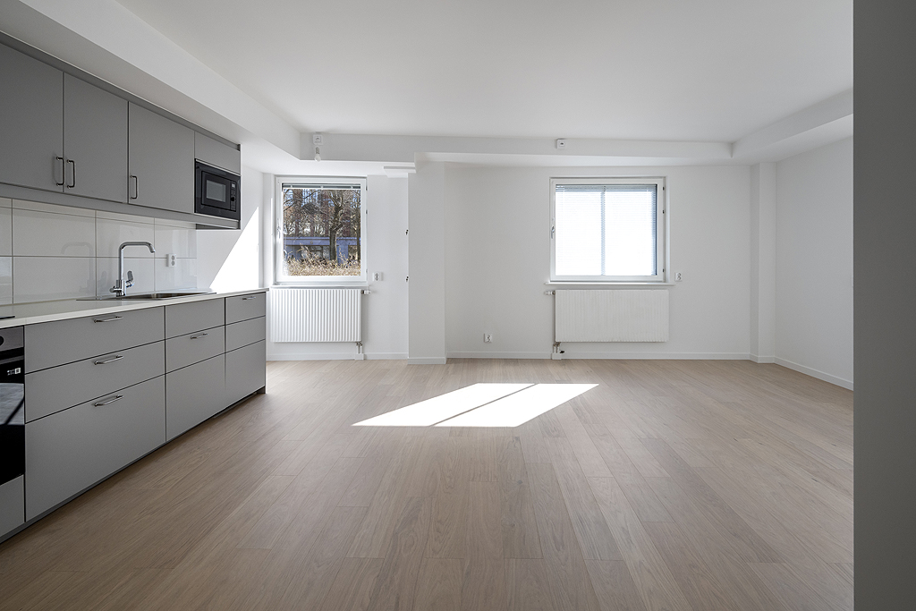 Plats för soffhörna i ena delen av rummet