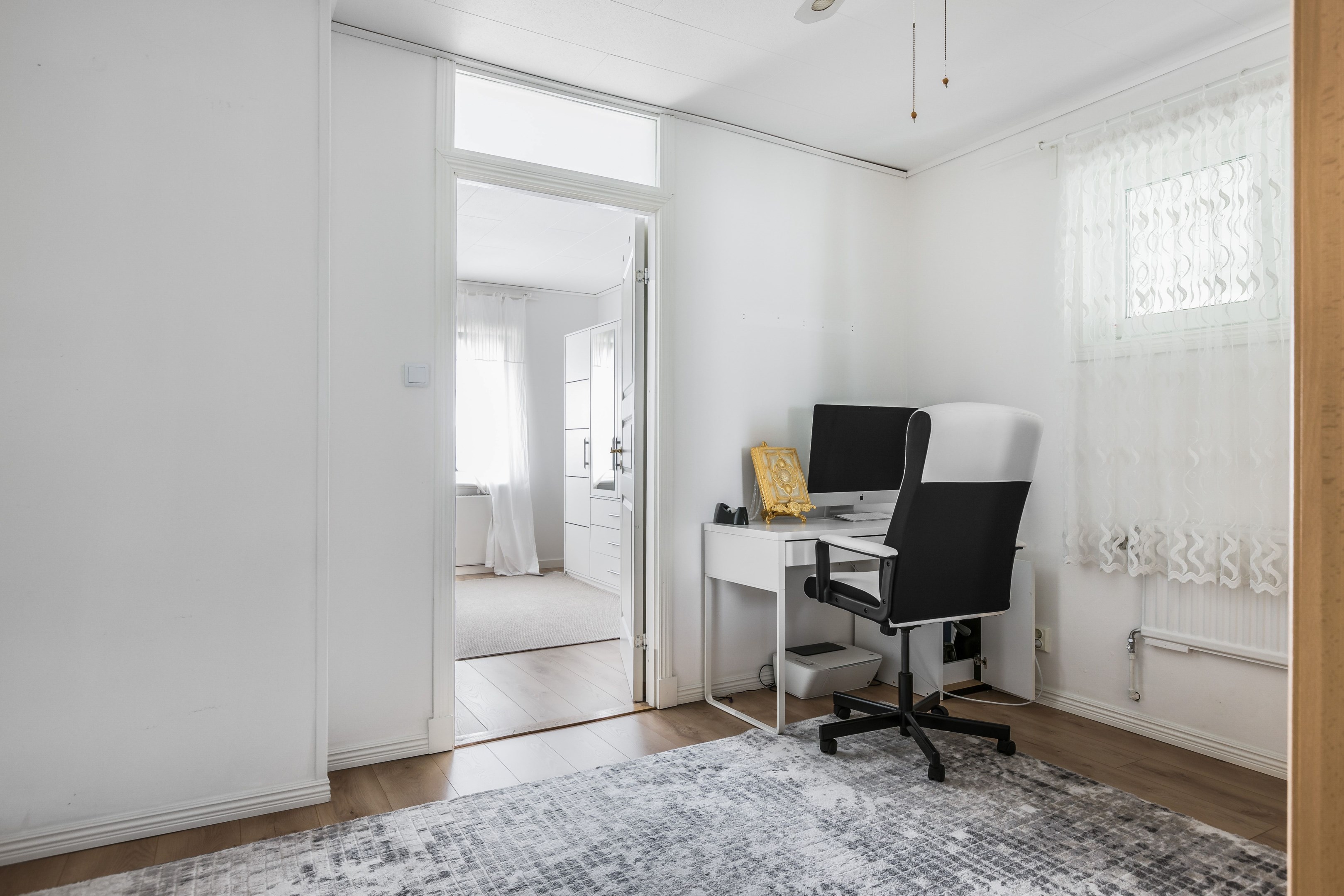 Kontor/ walk in closet, bv.