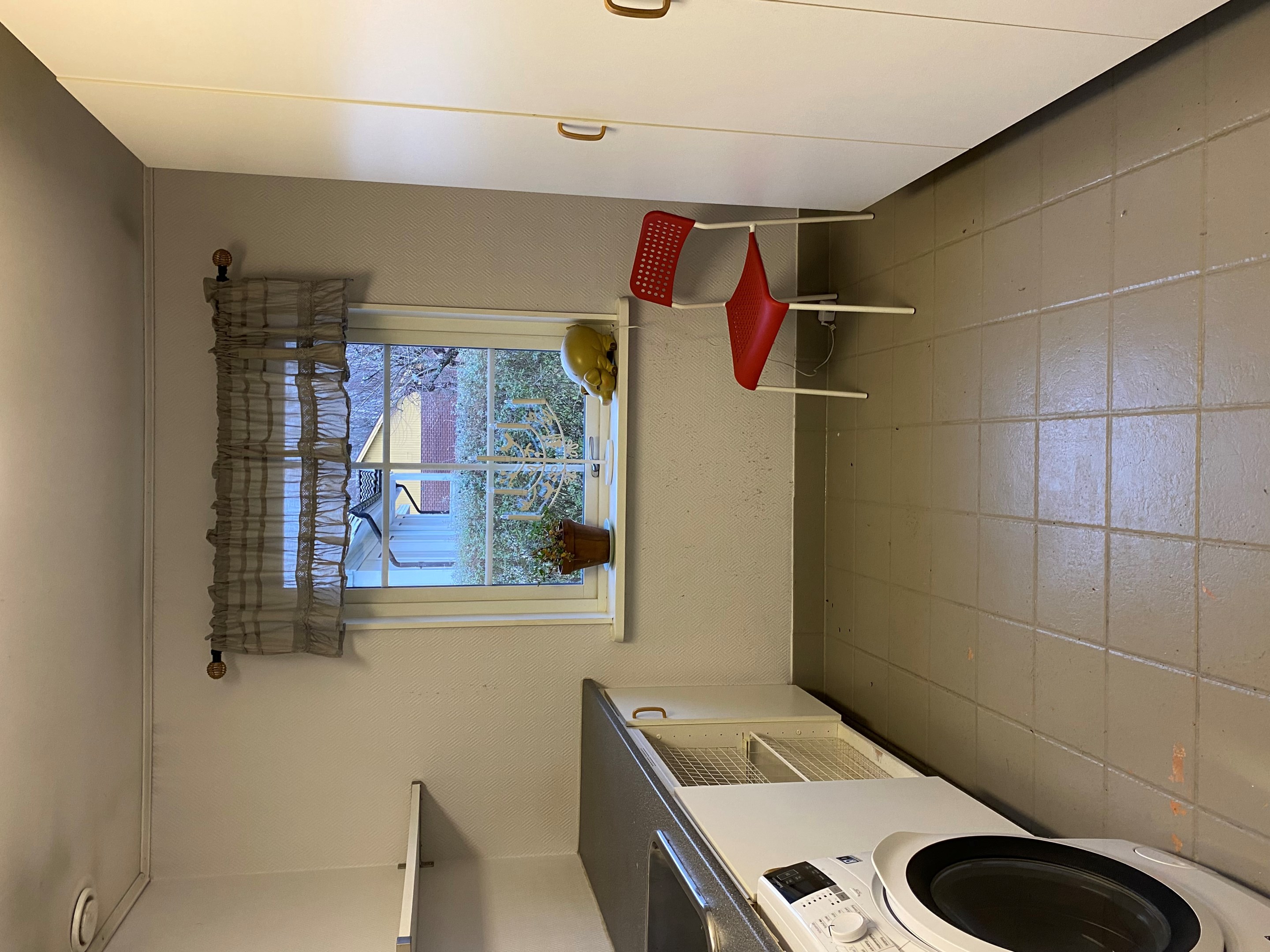 Grovkök/ tvättstuga, bv.