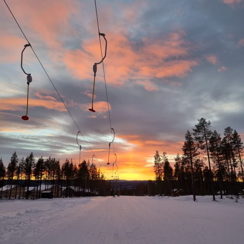 Skidbacken direkt utanför