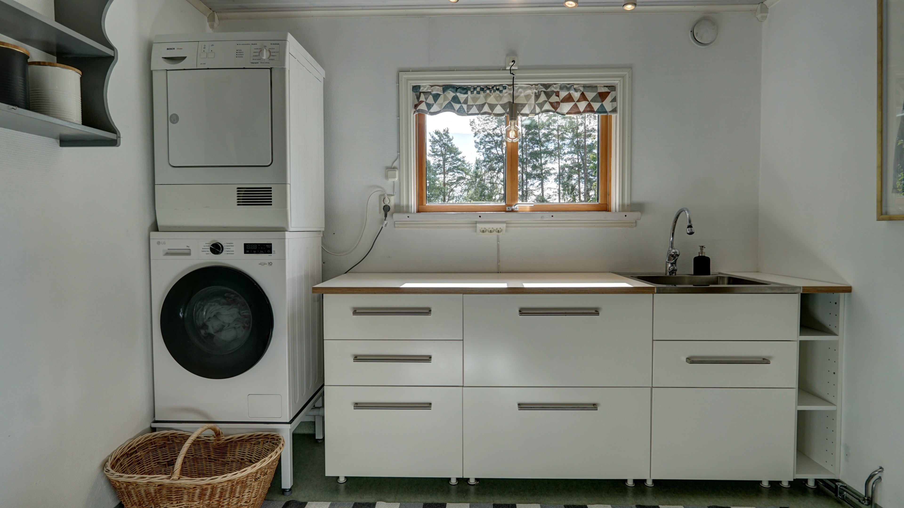 Groventré/tvättstuga