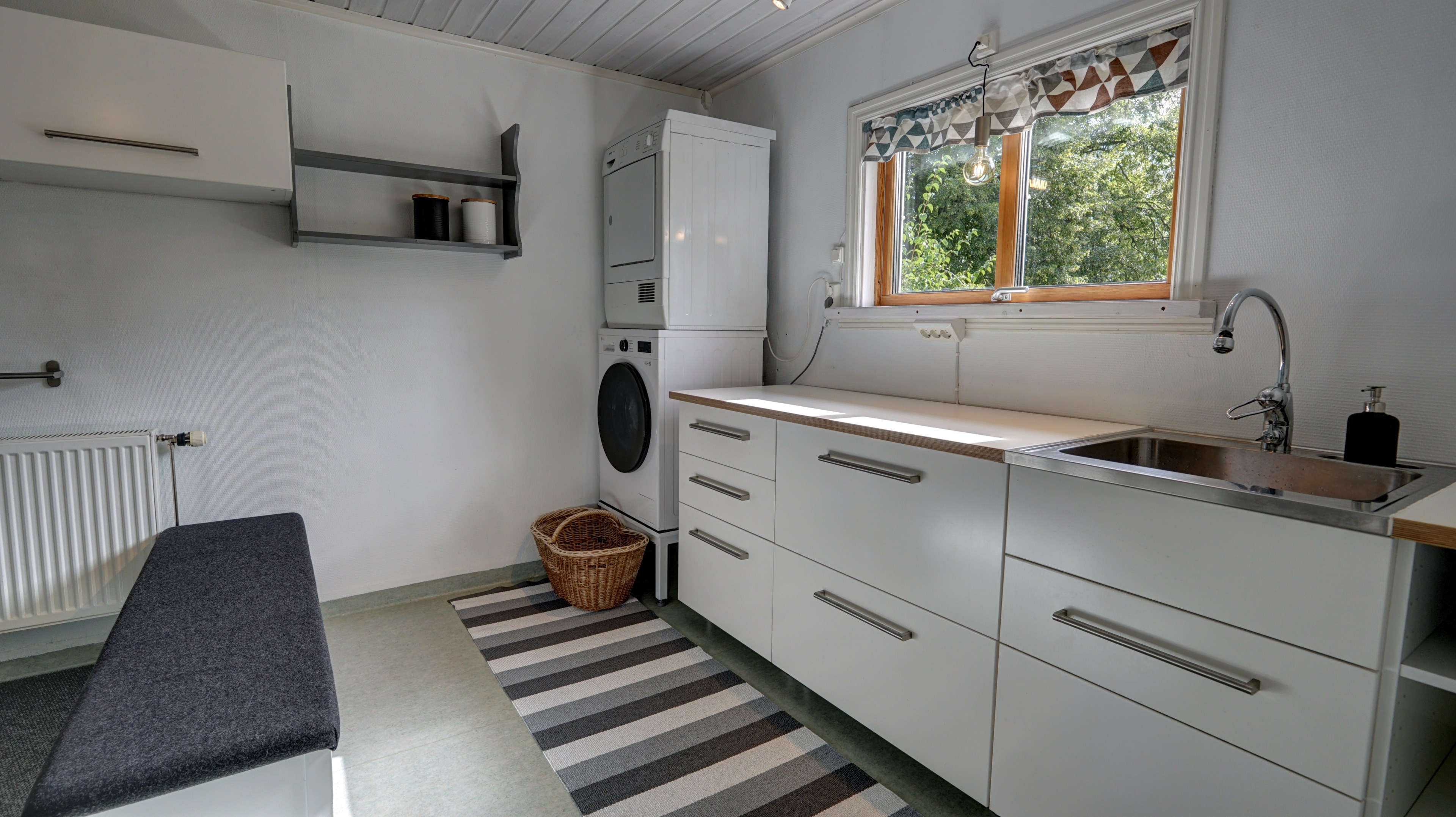 Groventré/tvättstuga