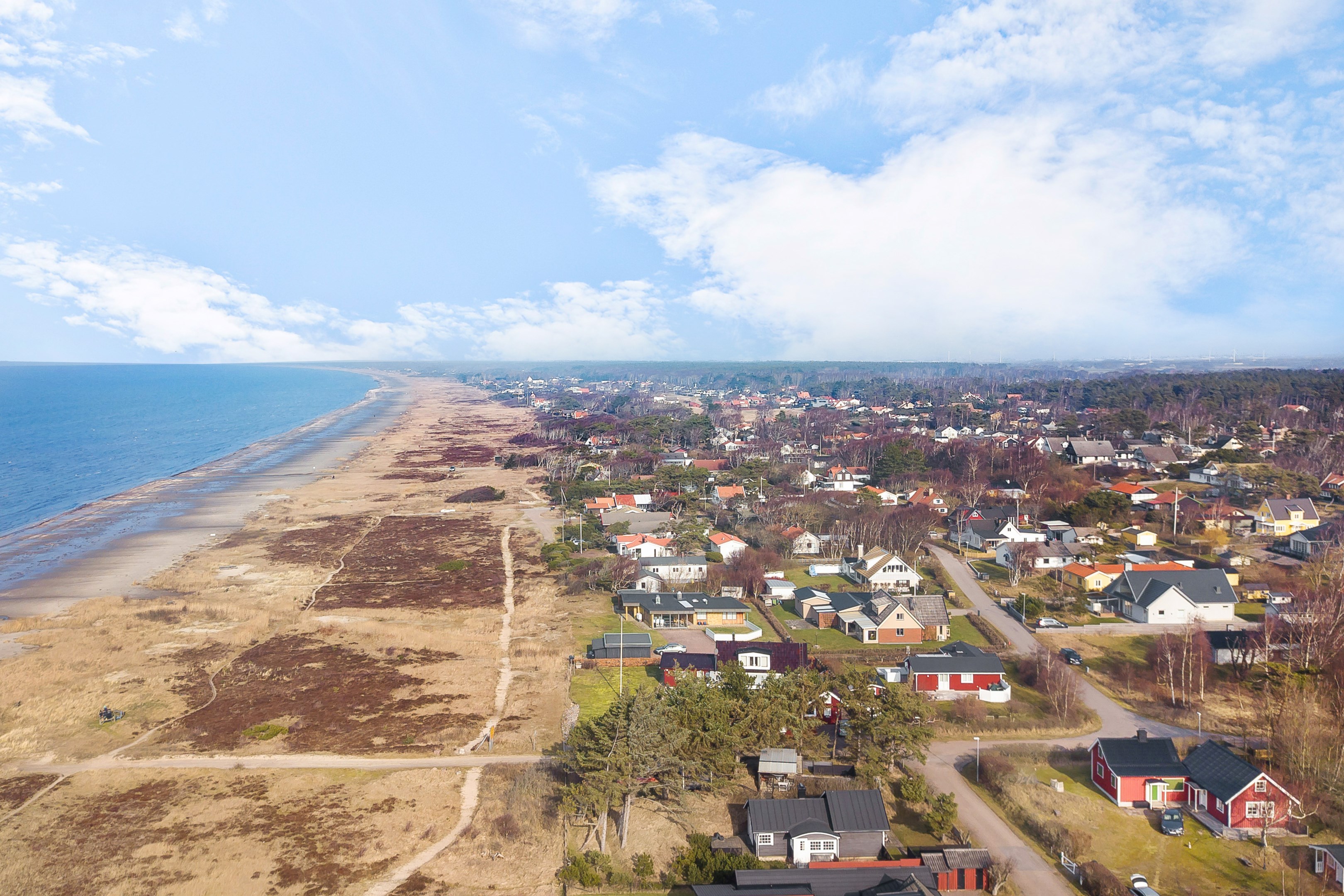 Skummeslöv med milslång strand