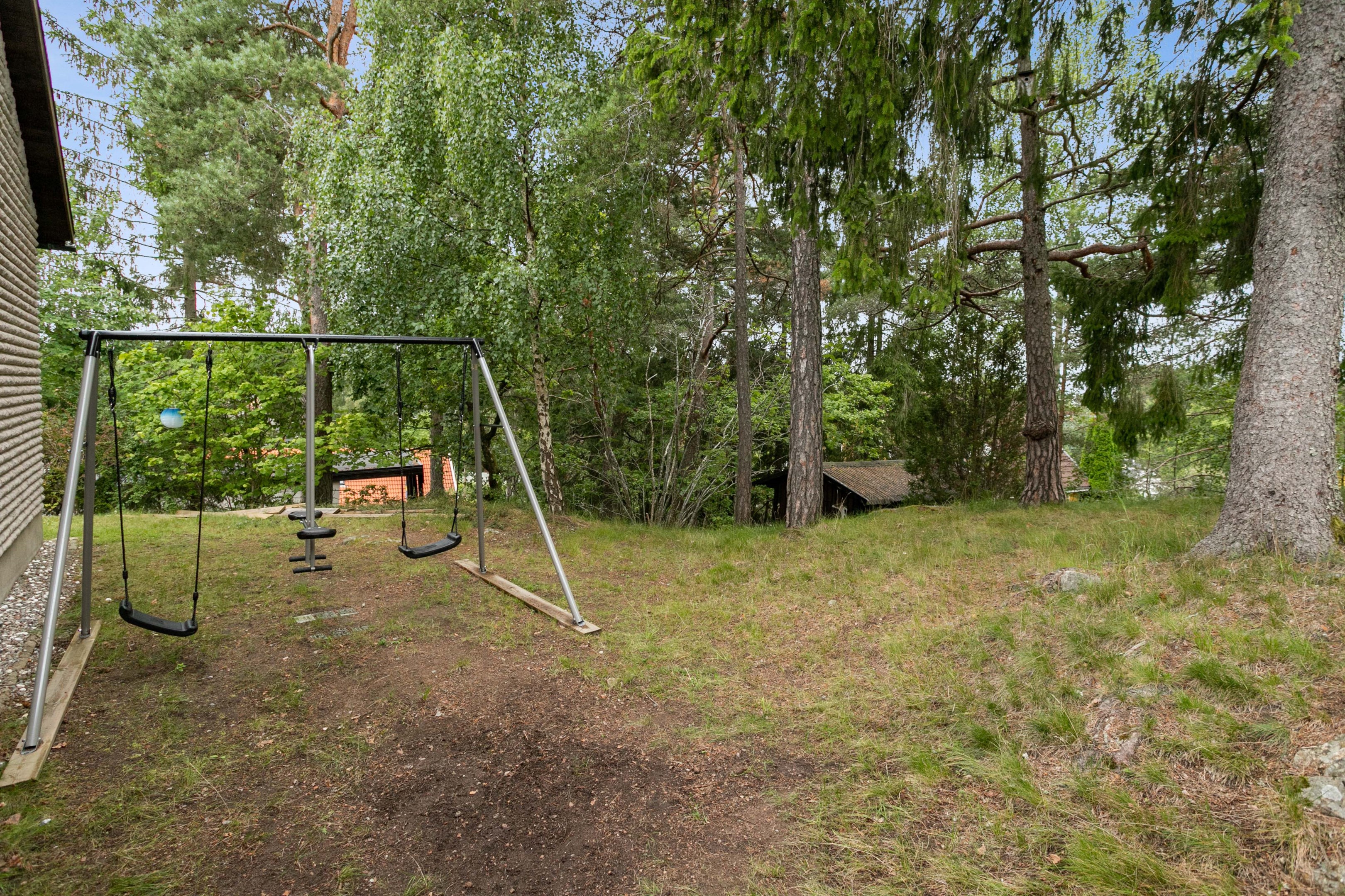 Ytterligare ytor för barnen att springa runt på