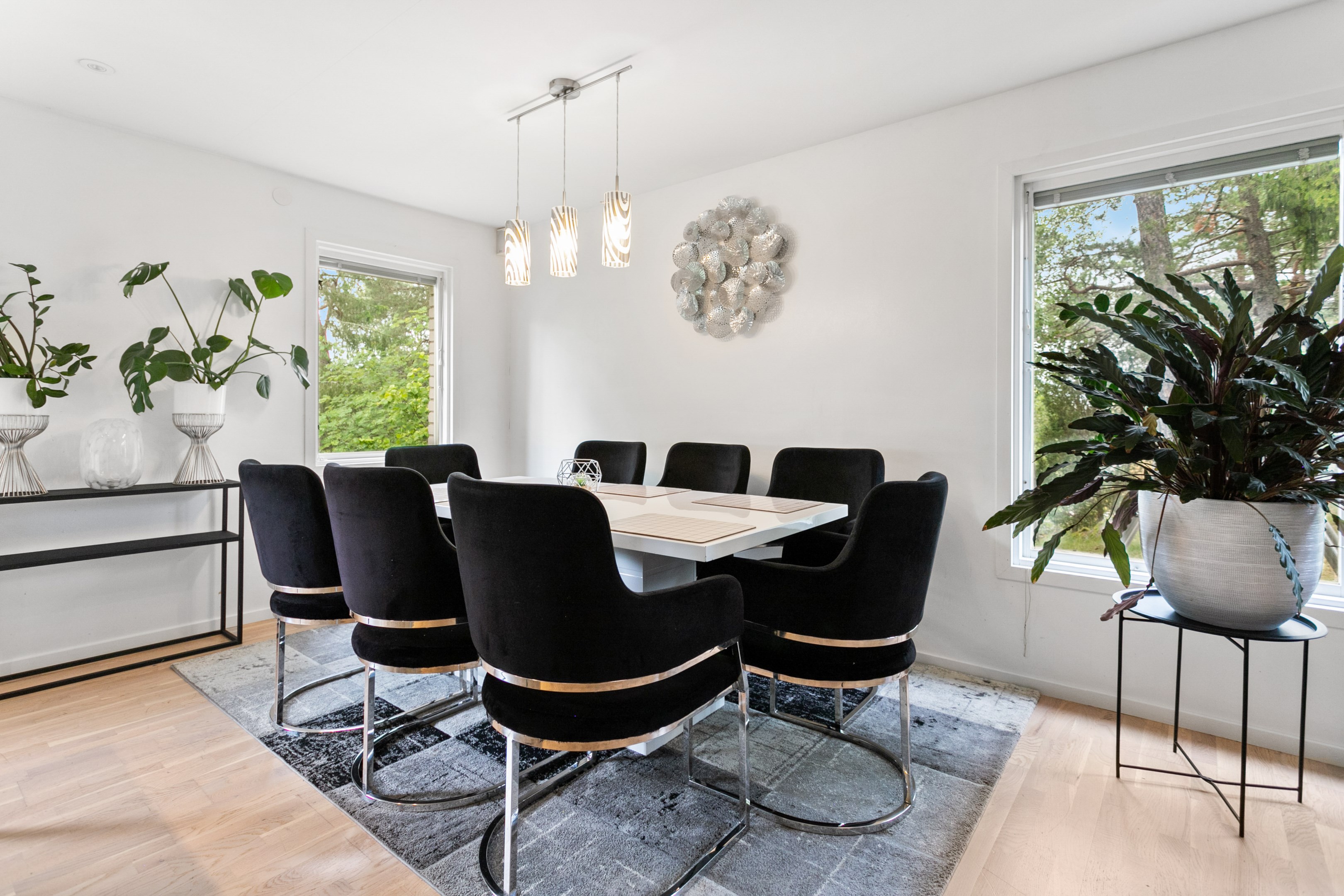 Gott om plats för matbord