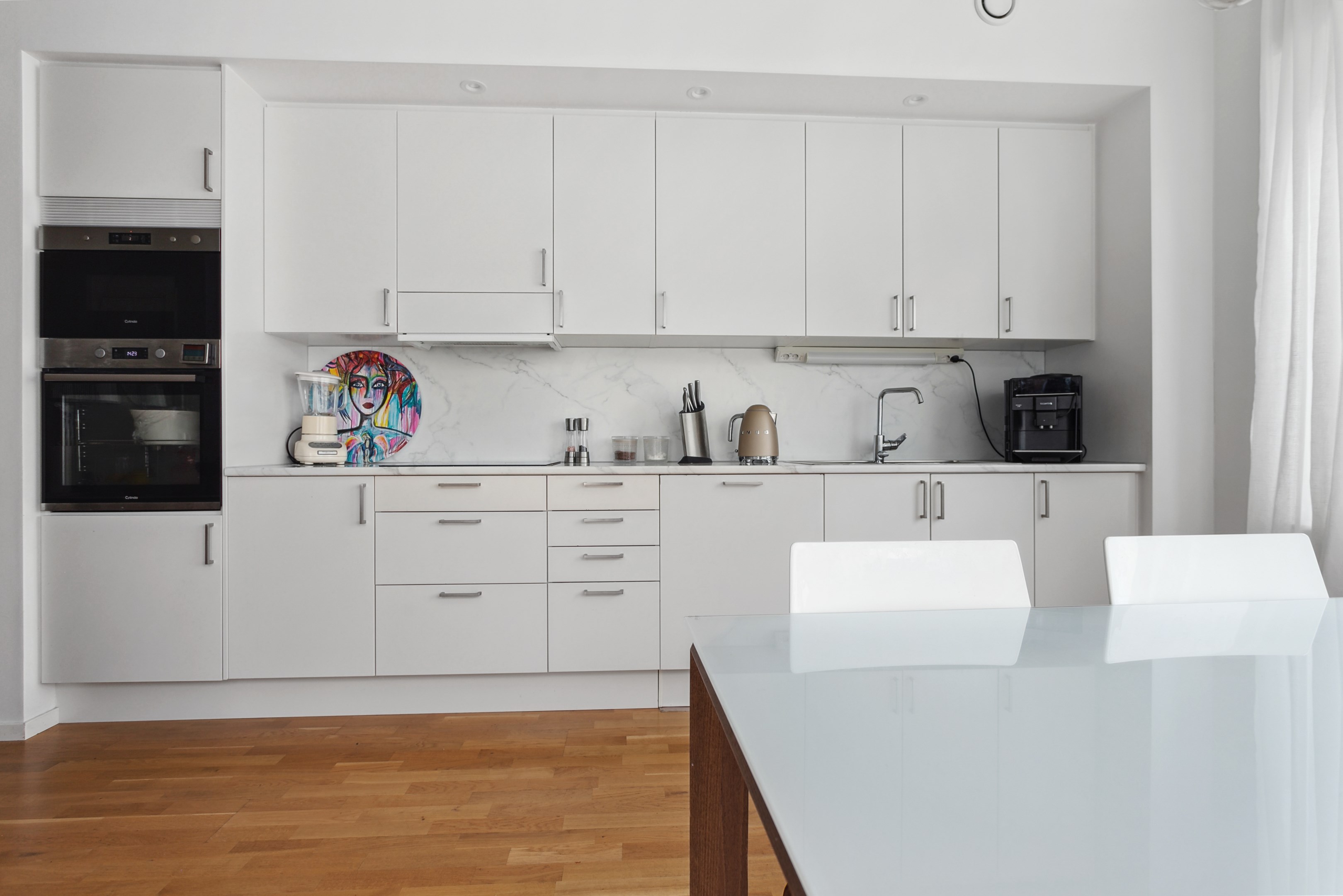 ... samt goda arbetsytor och förvaringslösningar