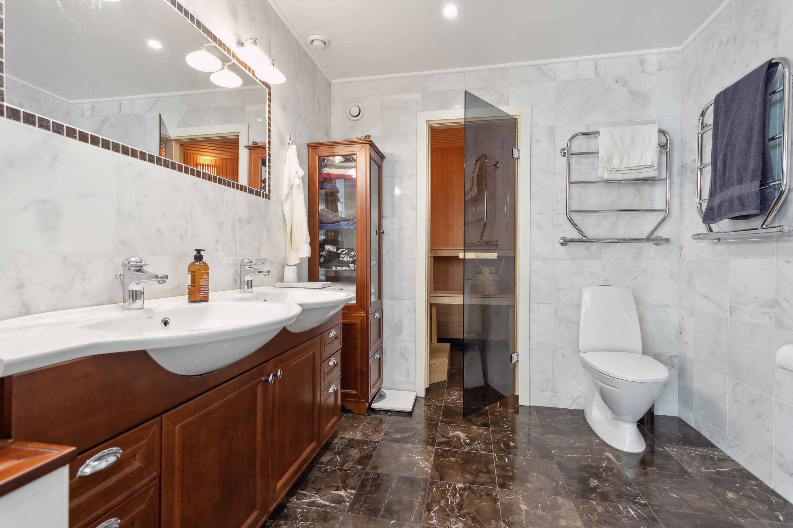 Dusch/WC/bastu på övre plan