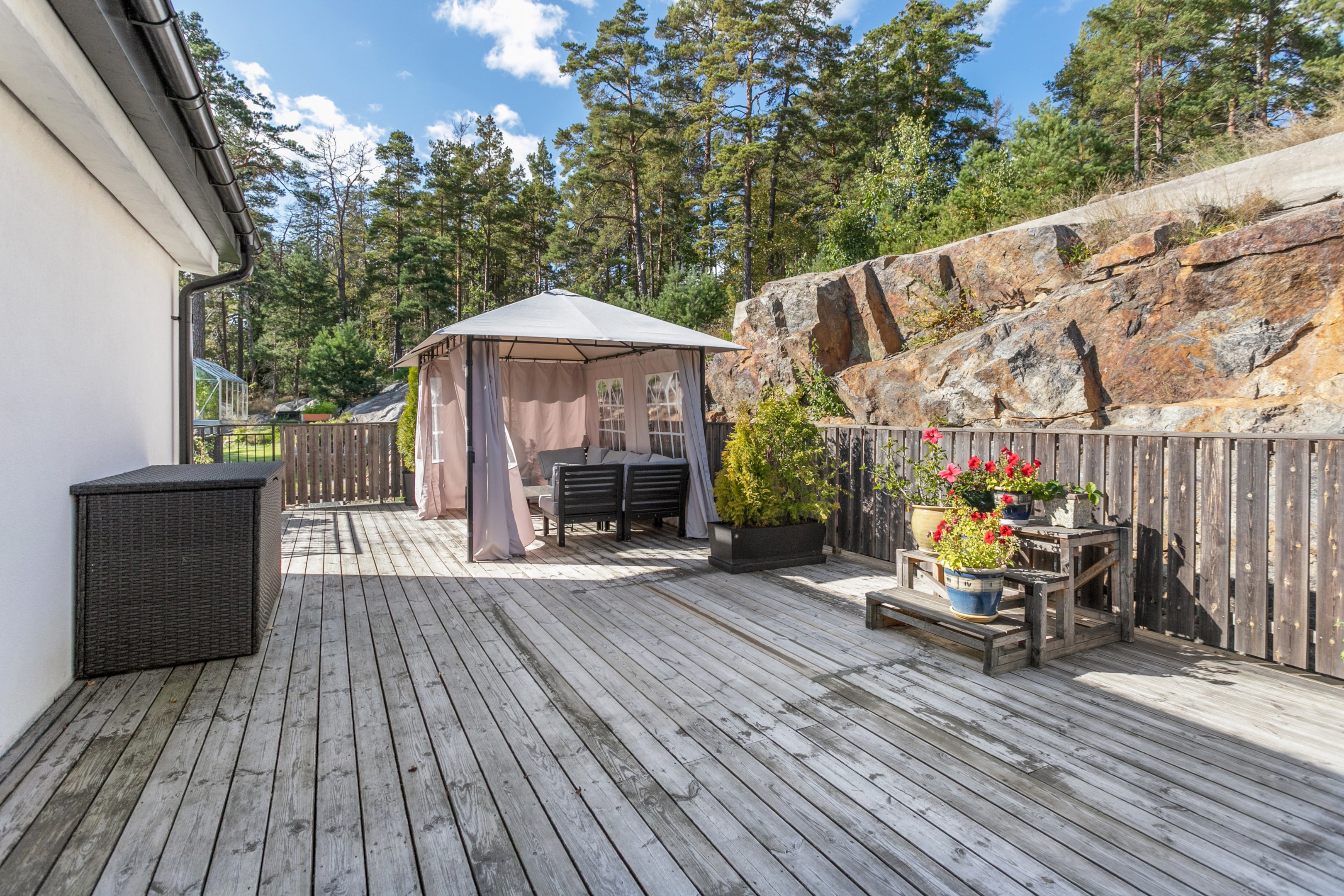 Här finns även en pergola