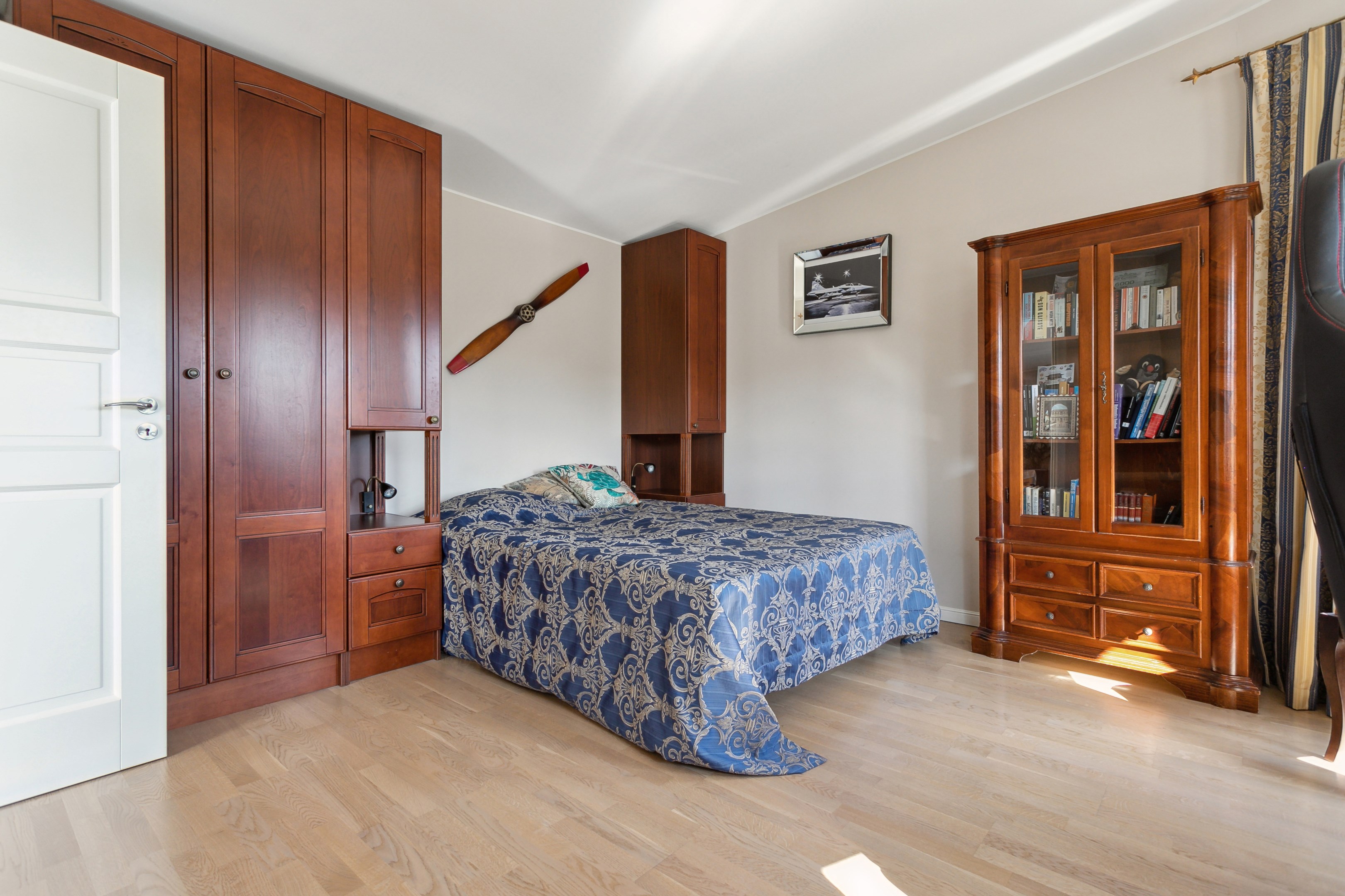 Gott om plats för enkel eller dubbelsäng