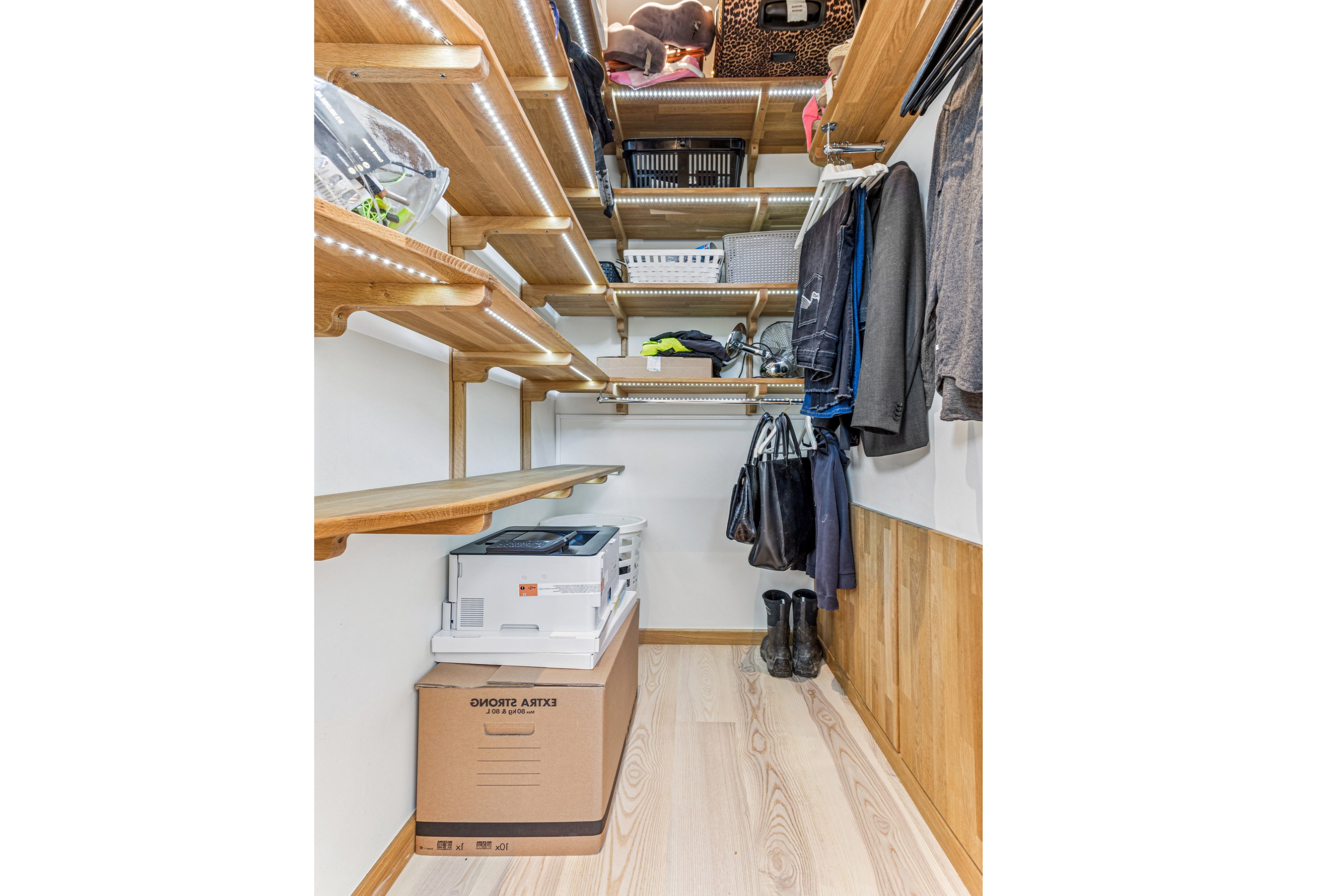 Klädkammare i anslutning till sovrum 1