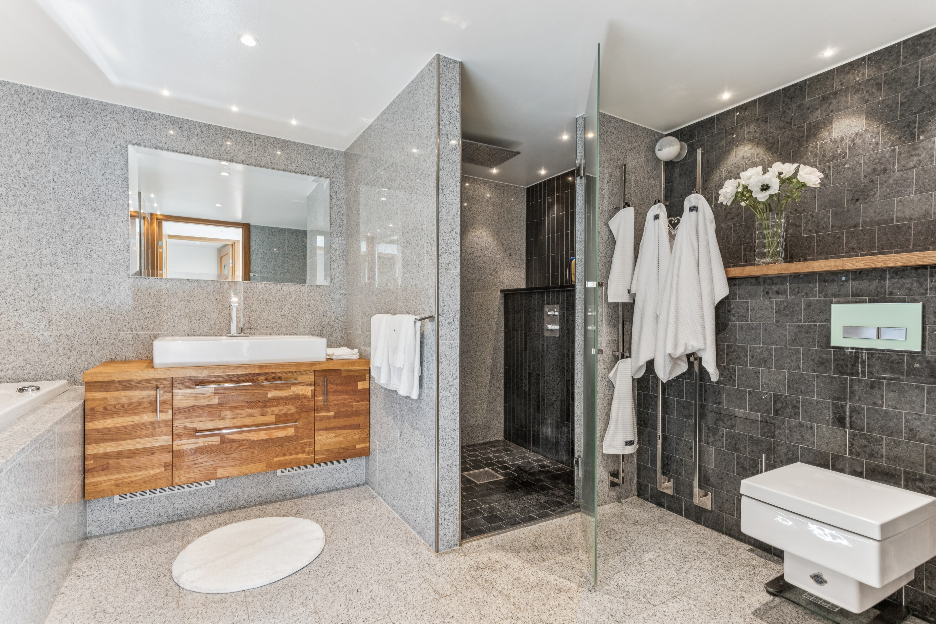 Påkostat badrum/relaxavdelning