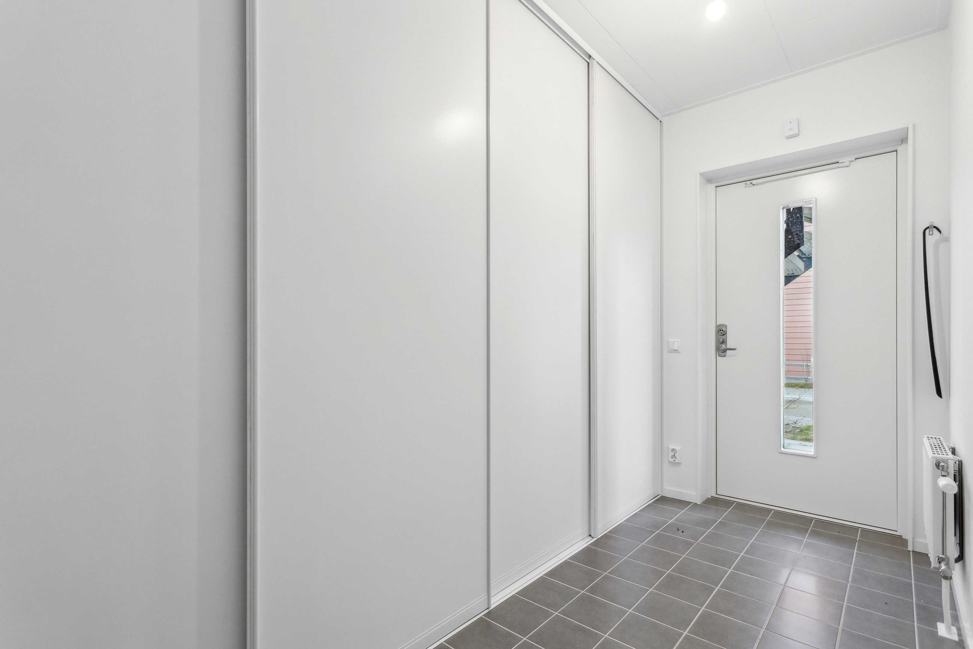 Praktisk hall/entré med massor av förvaring