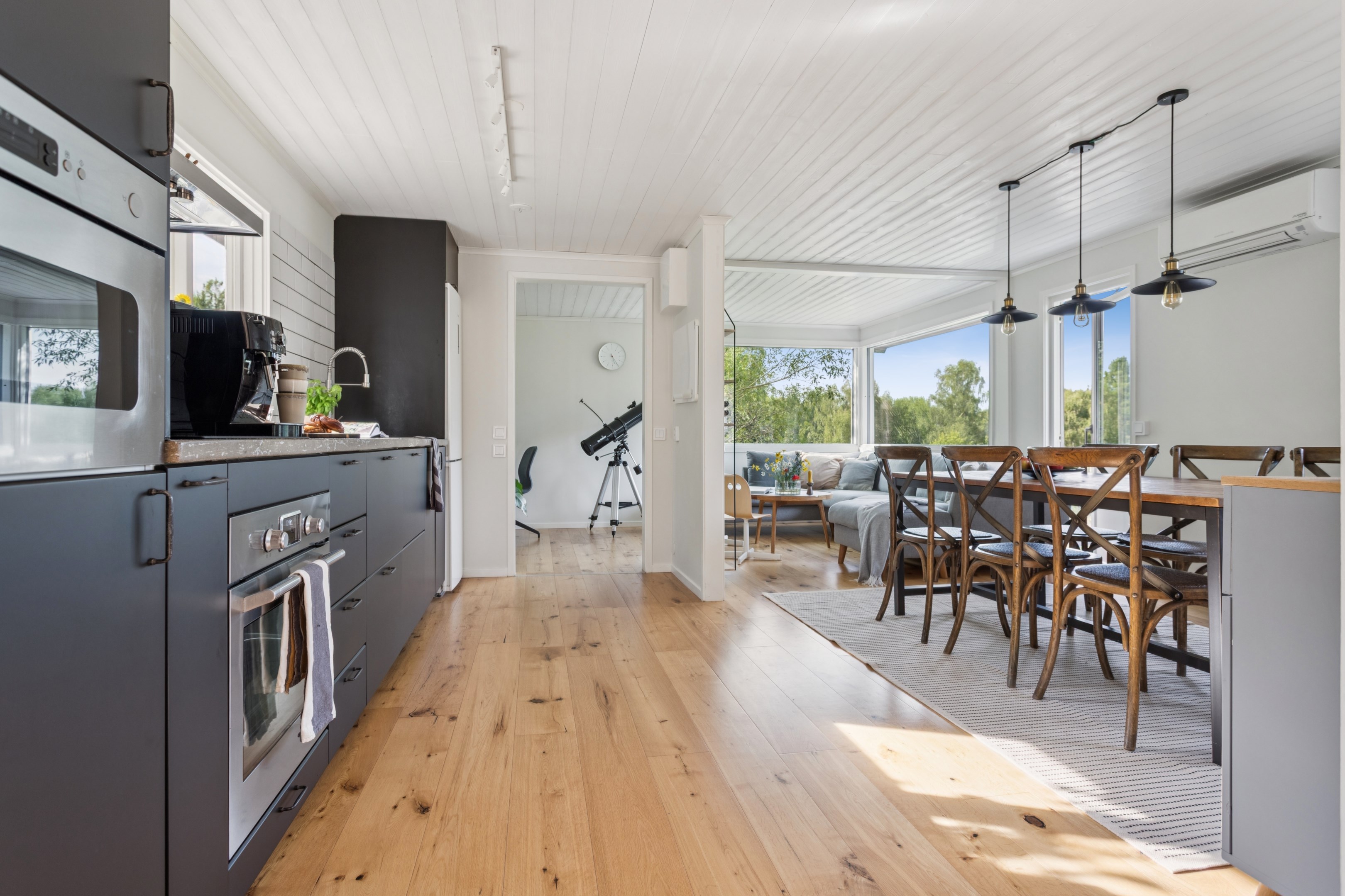 Härlig öppen planlösning mellan kök och vardagsrum