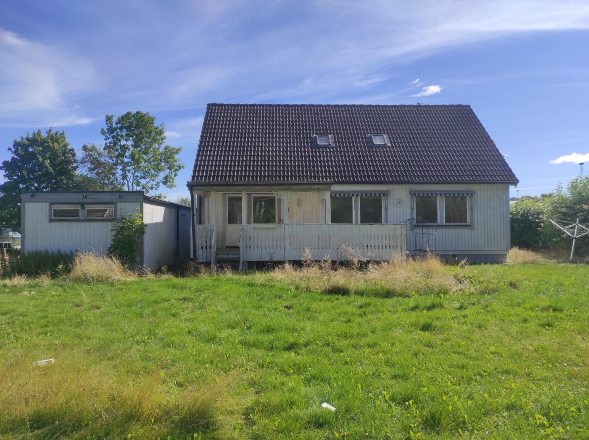 Baksidan mot trädgården