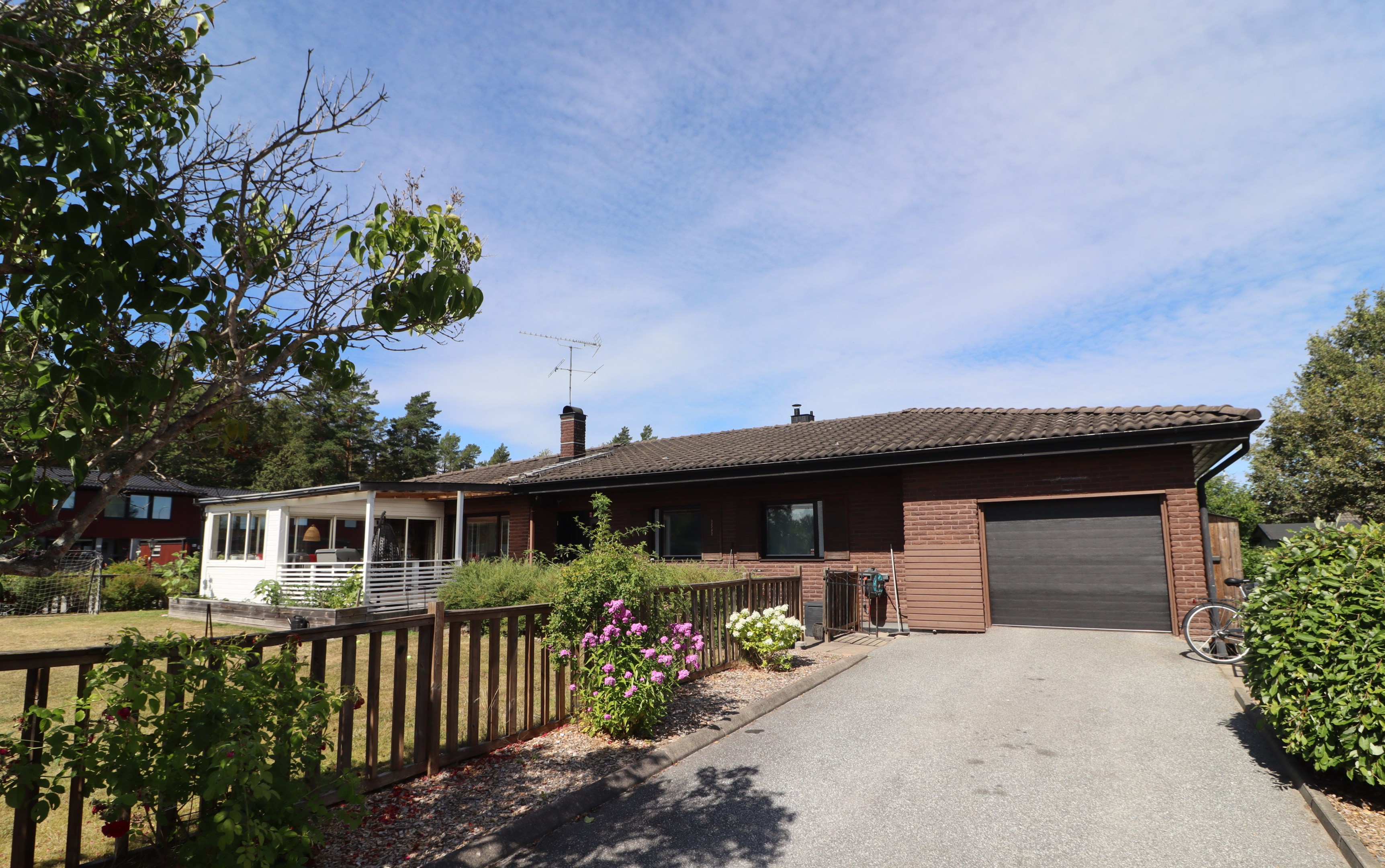Välskött villa Harvvägen 1 Rimbo