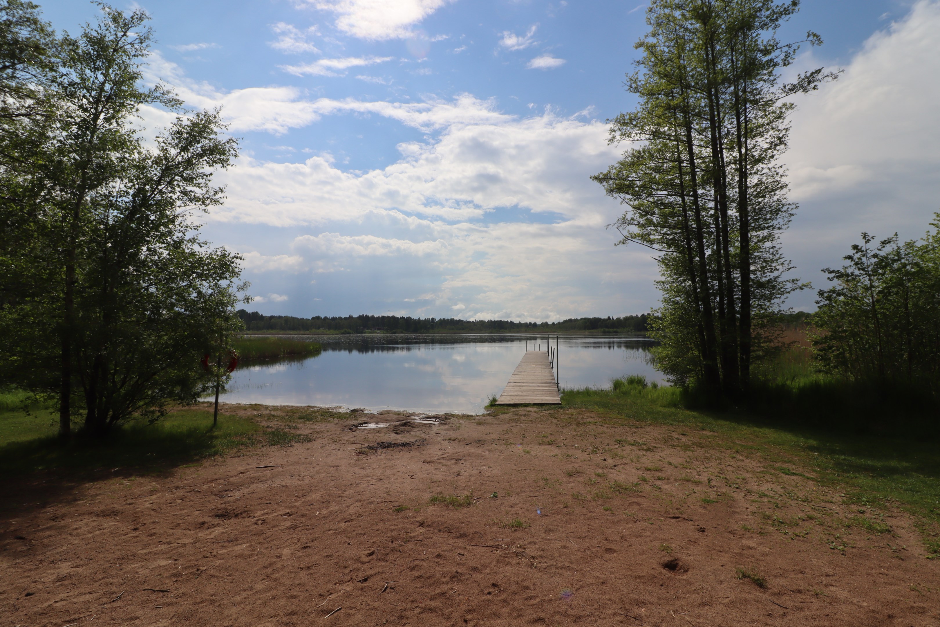 Brygga vid badplats