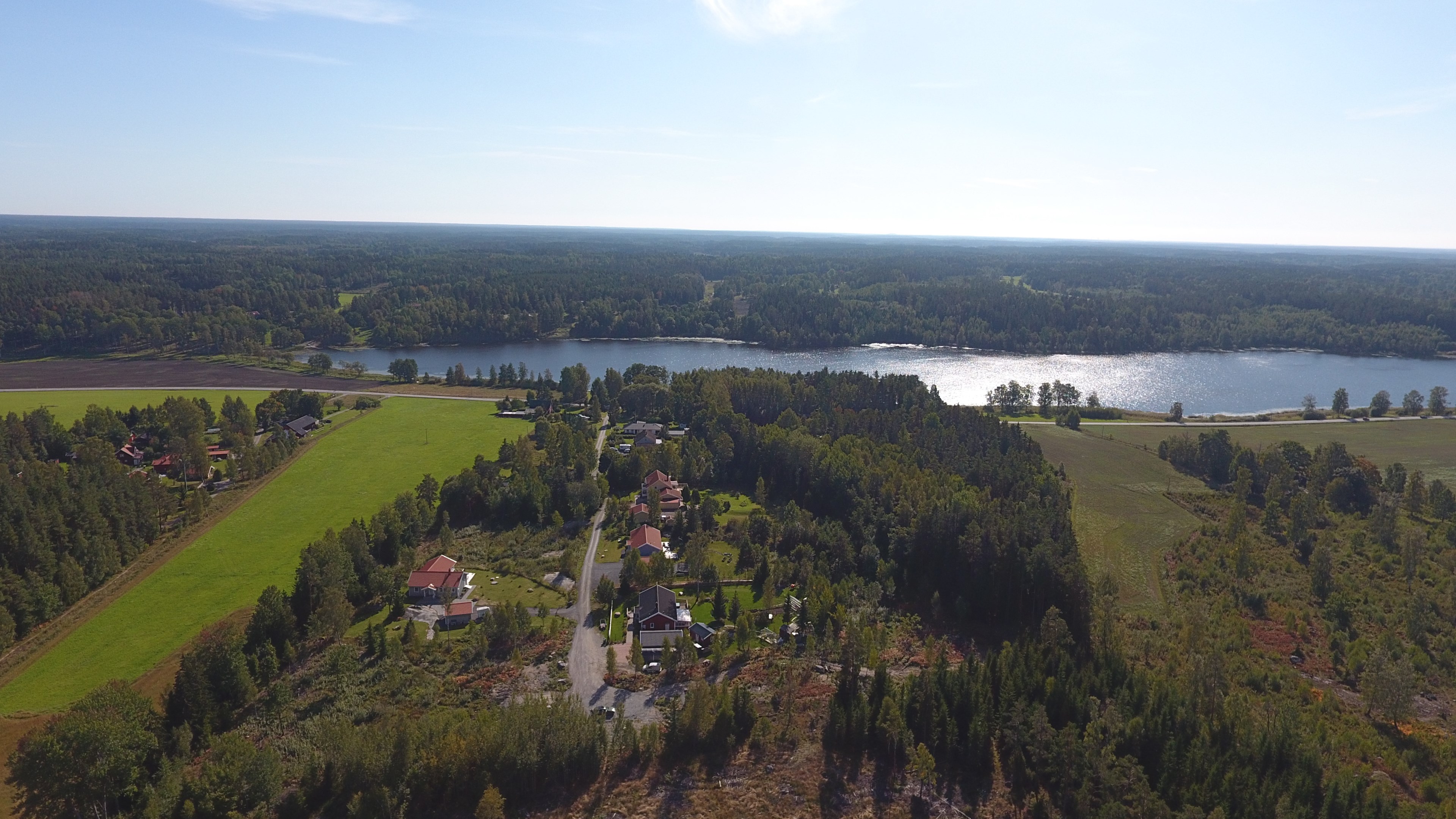 Översiktsbild Metsjövägen med tomterna vid vändplan. Två nybyggda villor är ej med på denna!