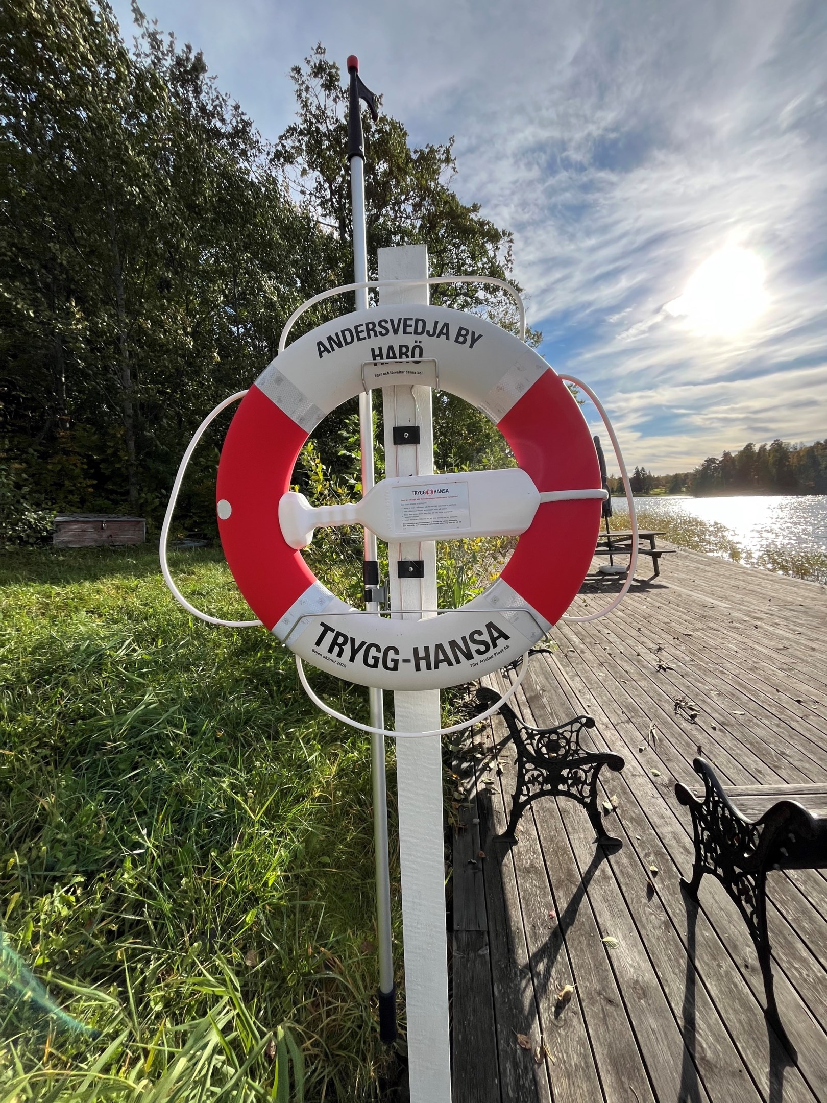 Vid samfällighetens brygga