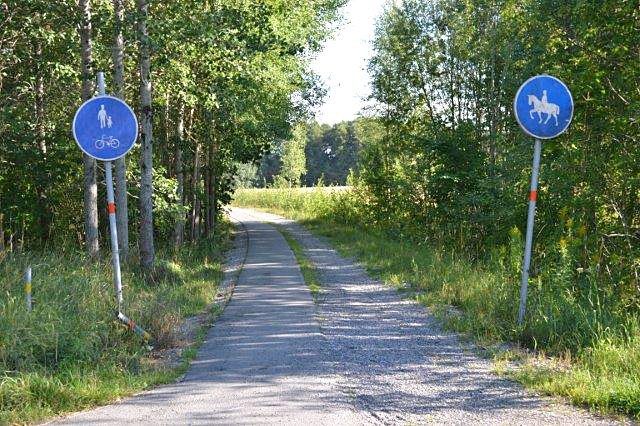 Gång- och cykelväg mot Rimbo
