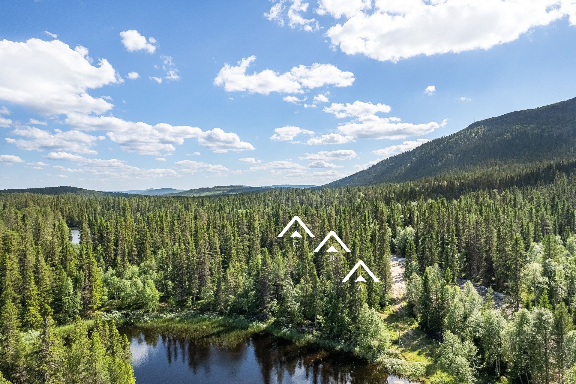 Tomter markerade med ungefärlig placering på bild