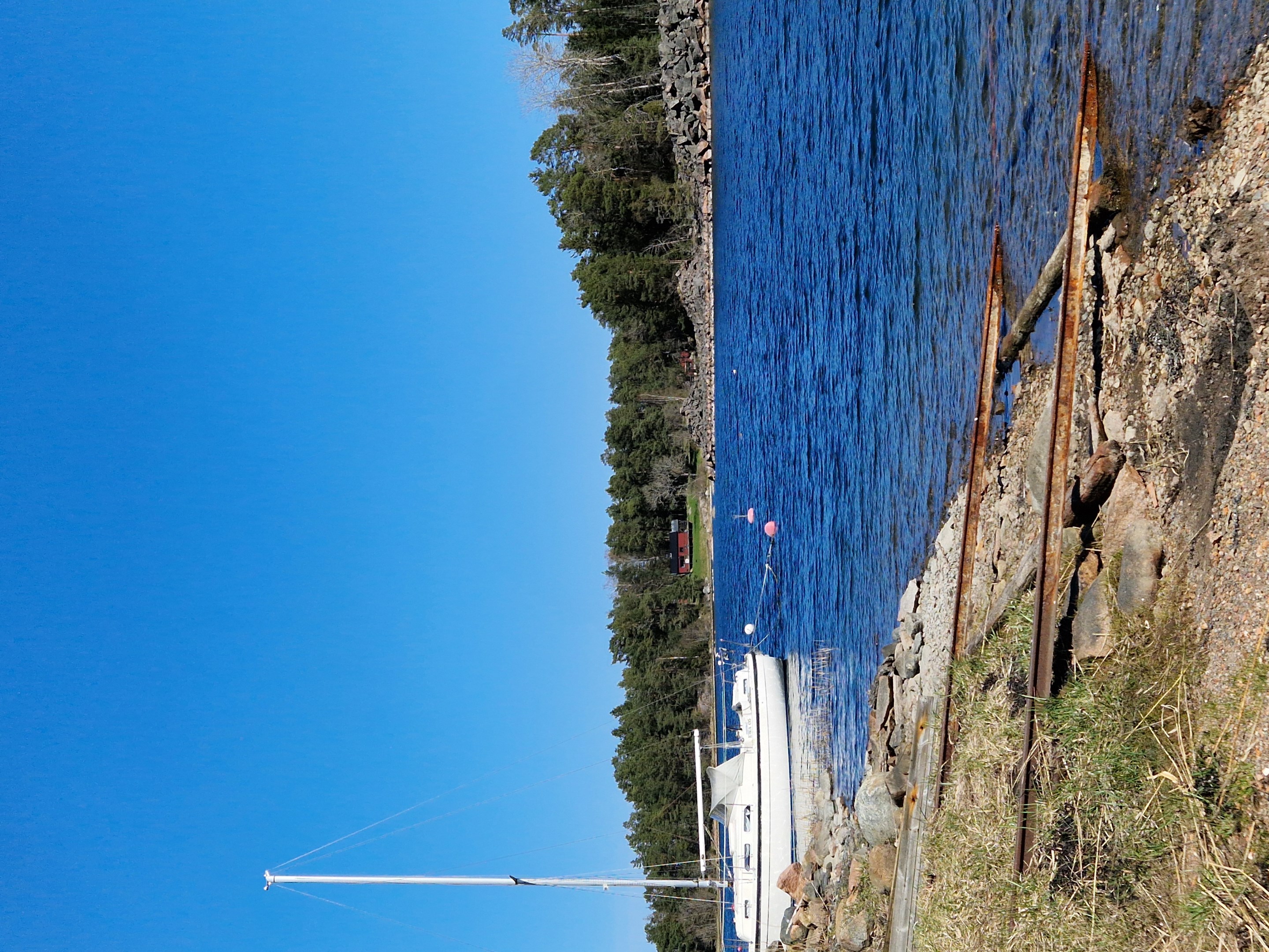 Båtplatser vid strandläget på denna arrende-tomt