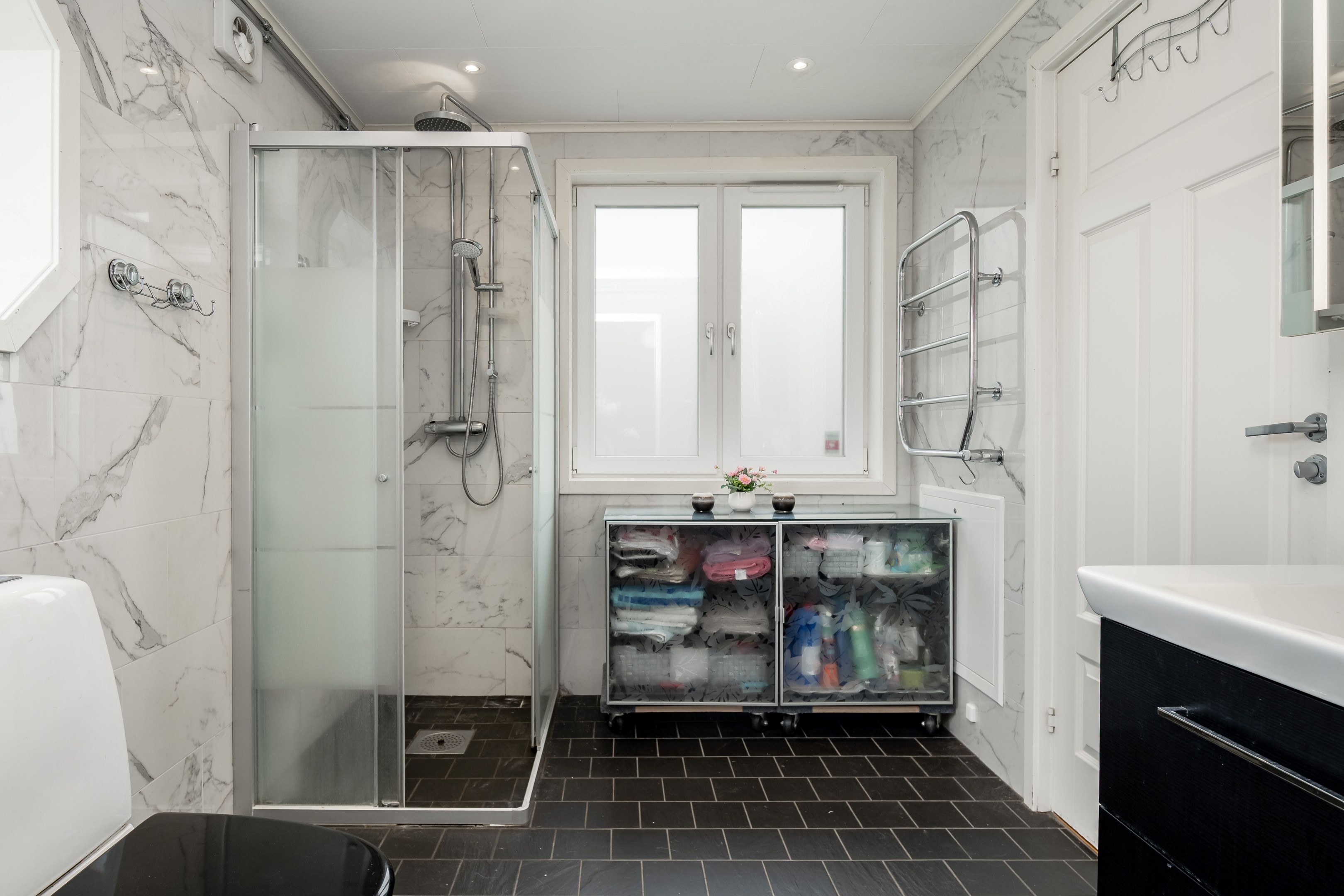 Badrum med kakel och klinker (2016)