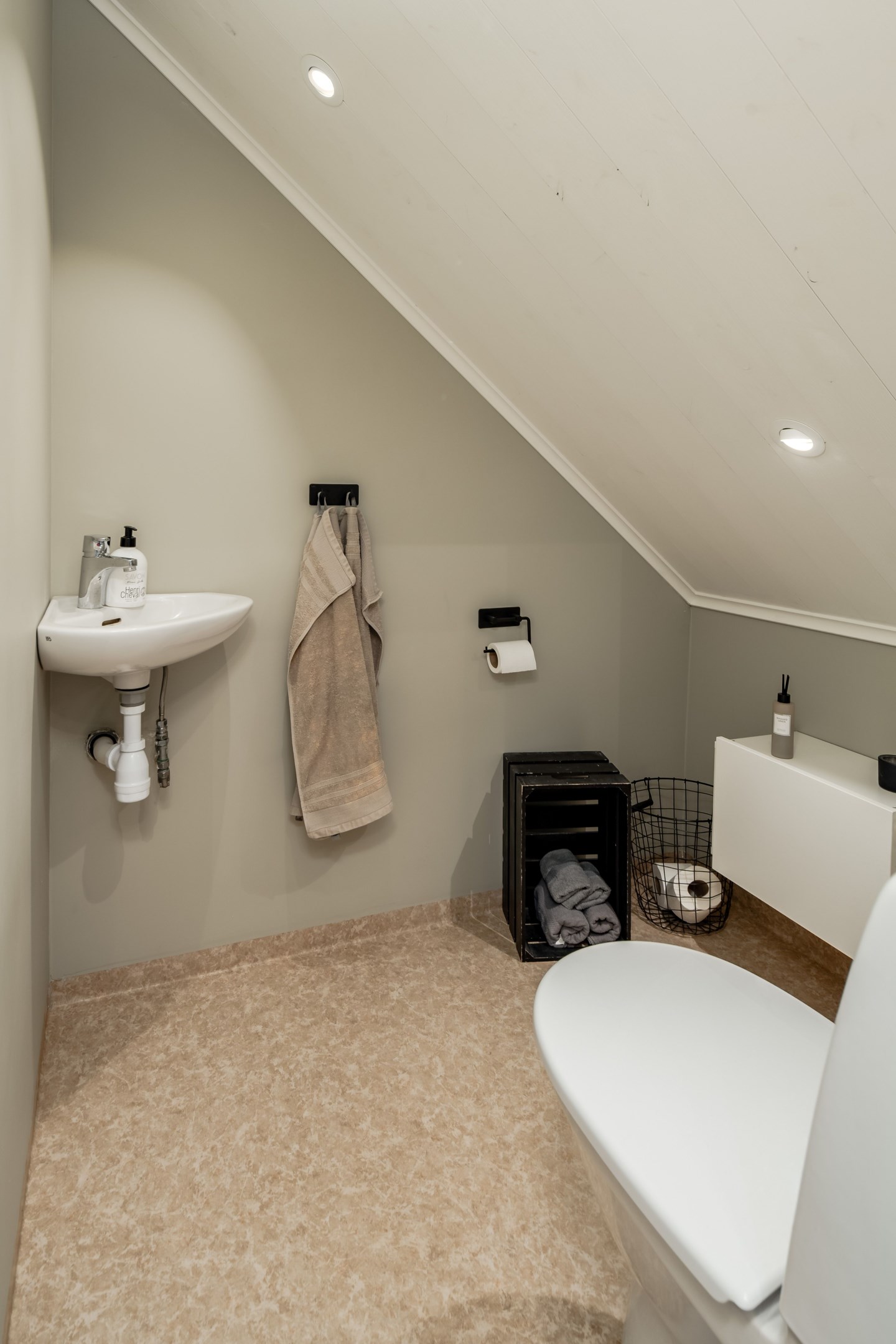 Toalett övervåning