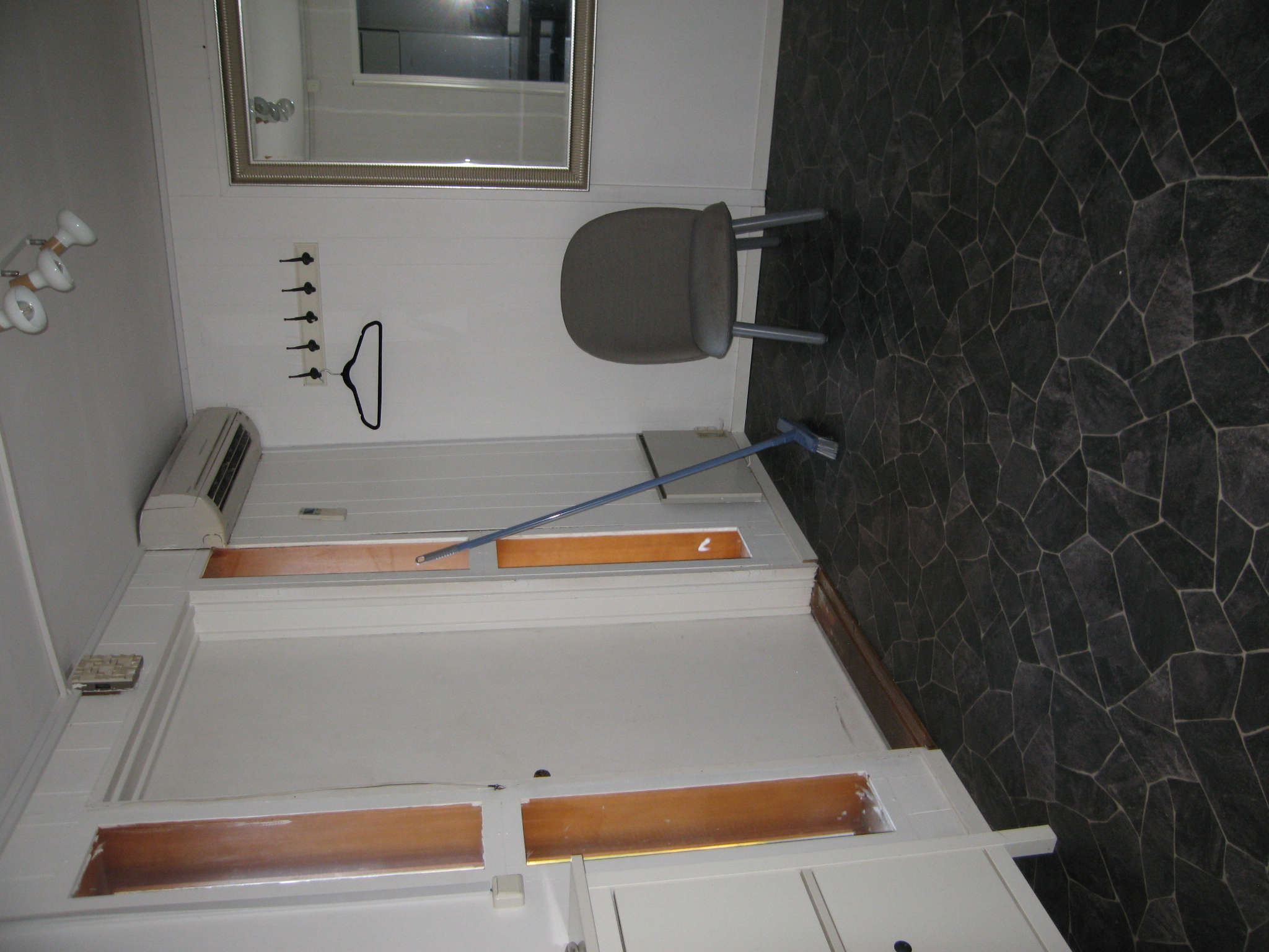 Hall med klädhängare