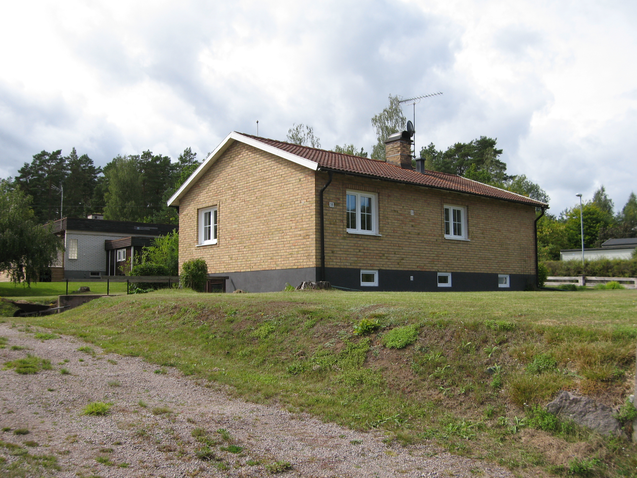 Tallåsvägen 18, Mörlunda.  6.700kr per månad