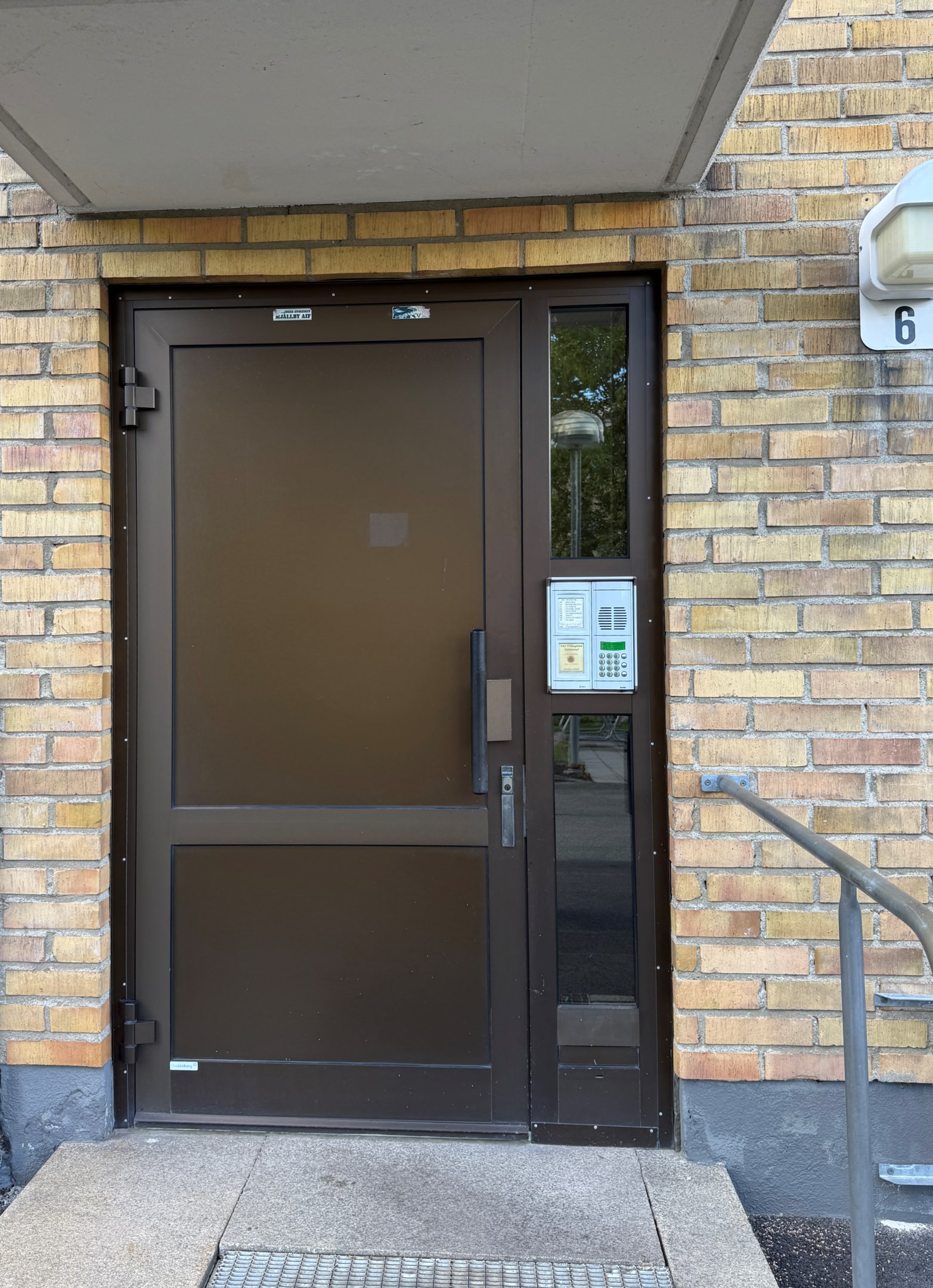 Porttelefon 24 h om dygnet