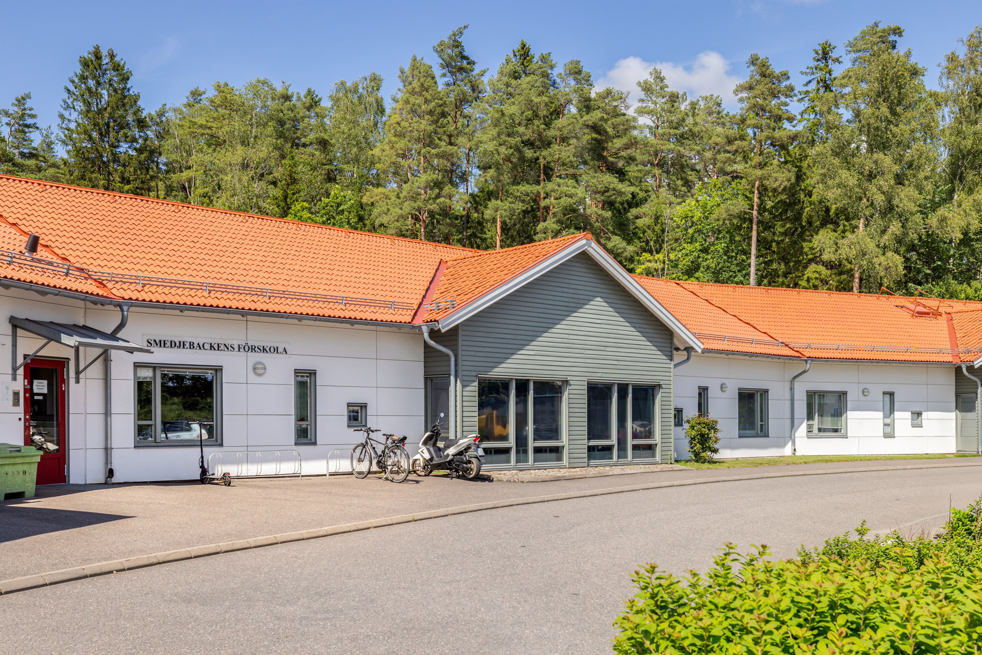 Smedjebackens förskola når du på några minuters promenad
