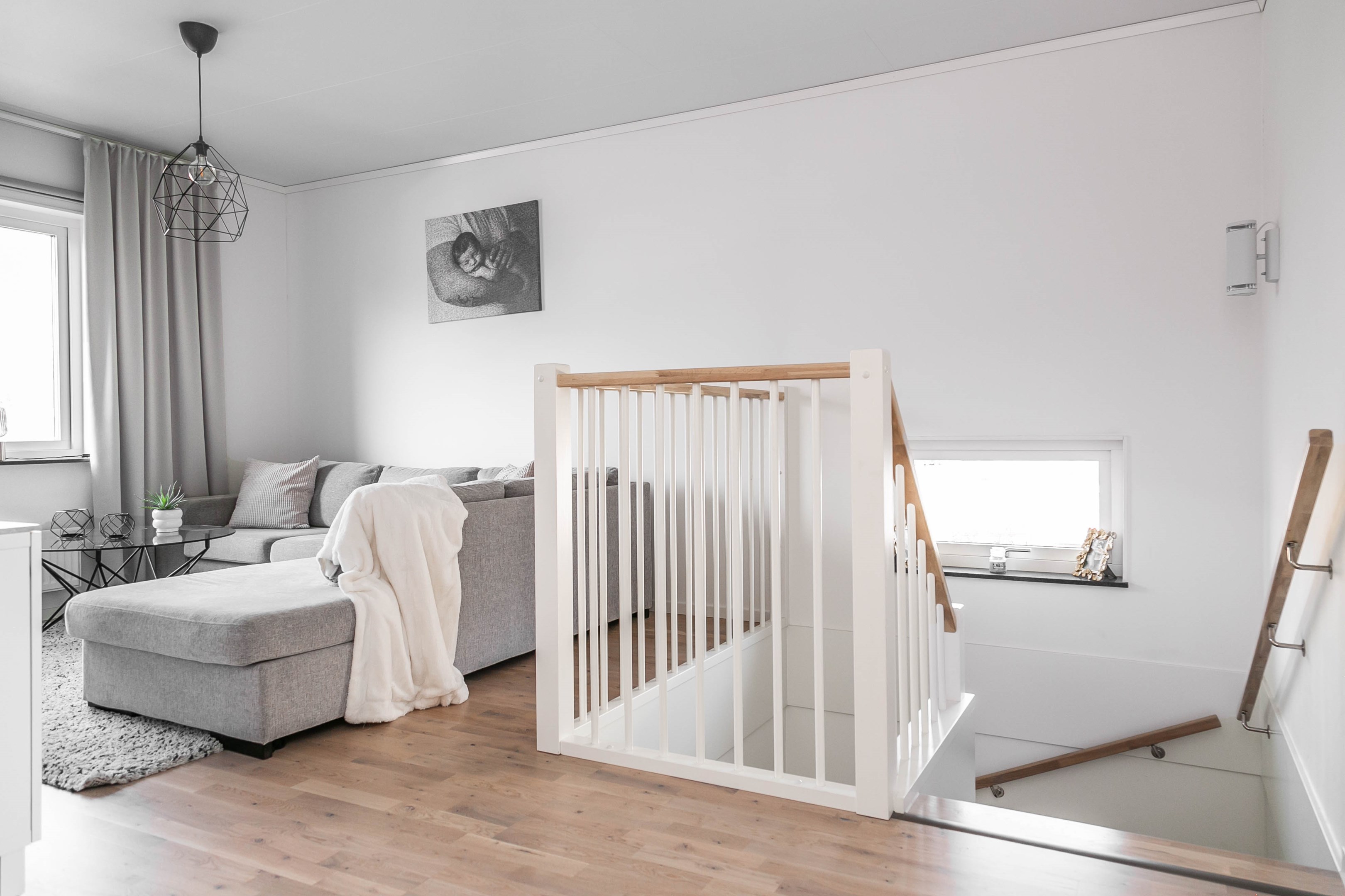 Allrum med extra ljusinsläpp då huset ligger på en hörna