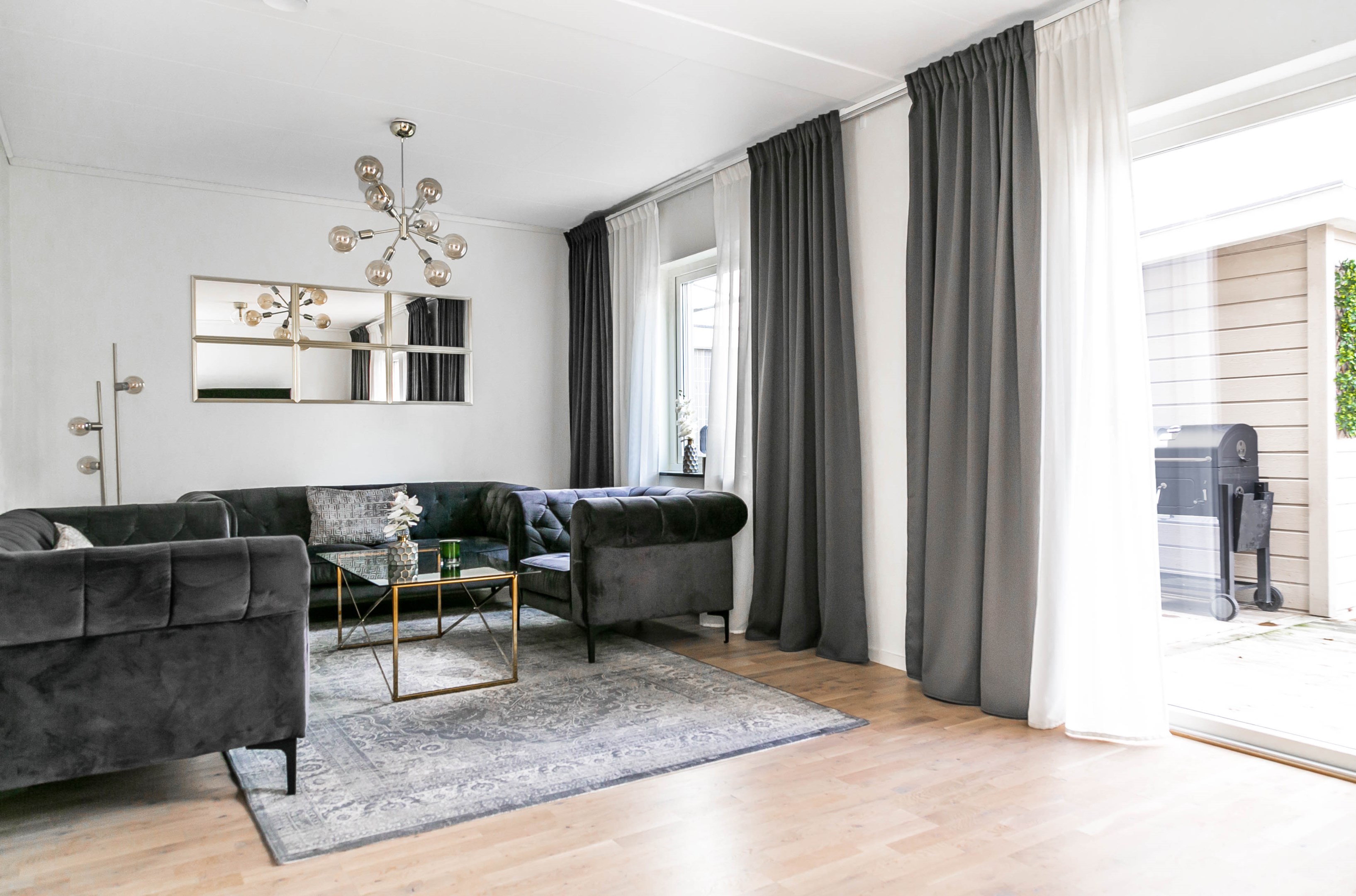 Vardagsrum med plats för soffgrupp