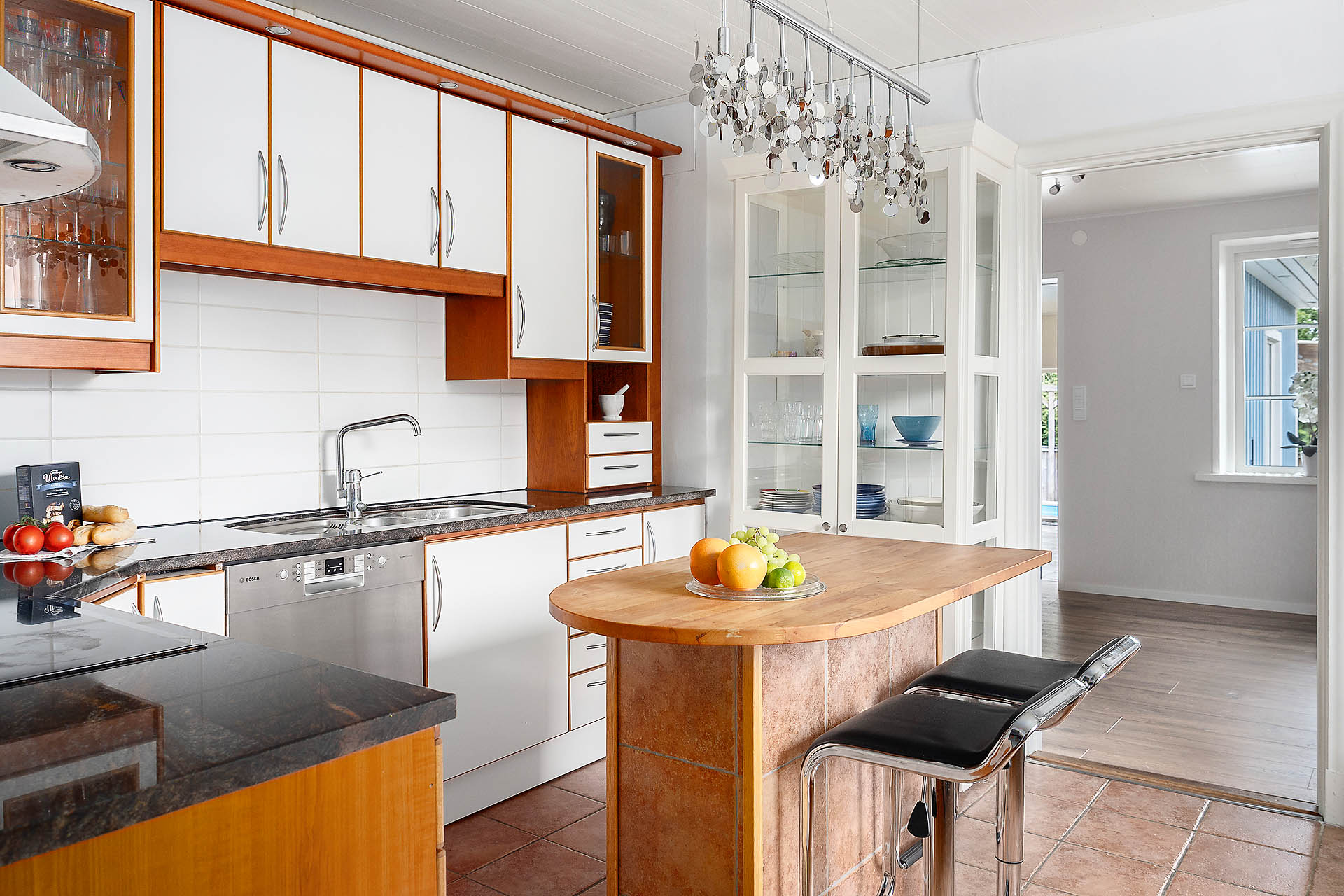 Kök från Ballingslöv med granitbänkskiva