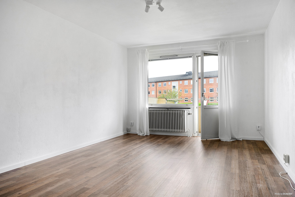 Vardagsrum mot balkong