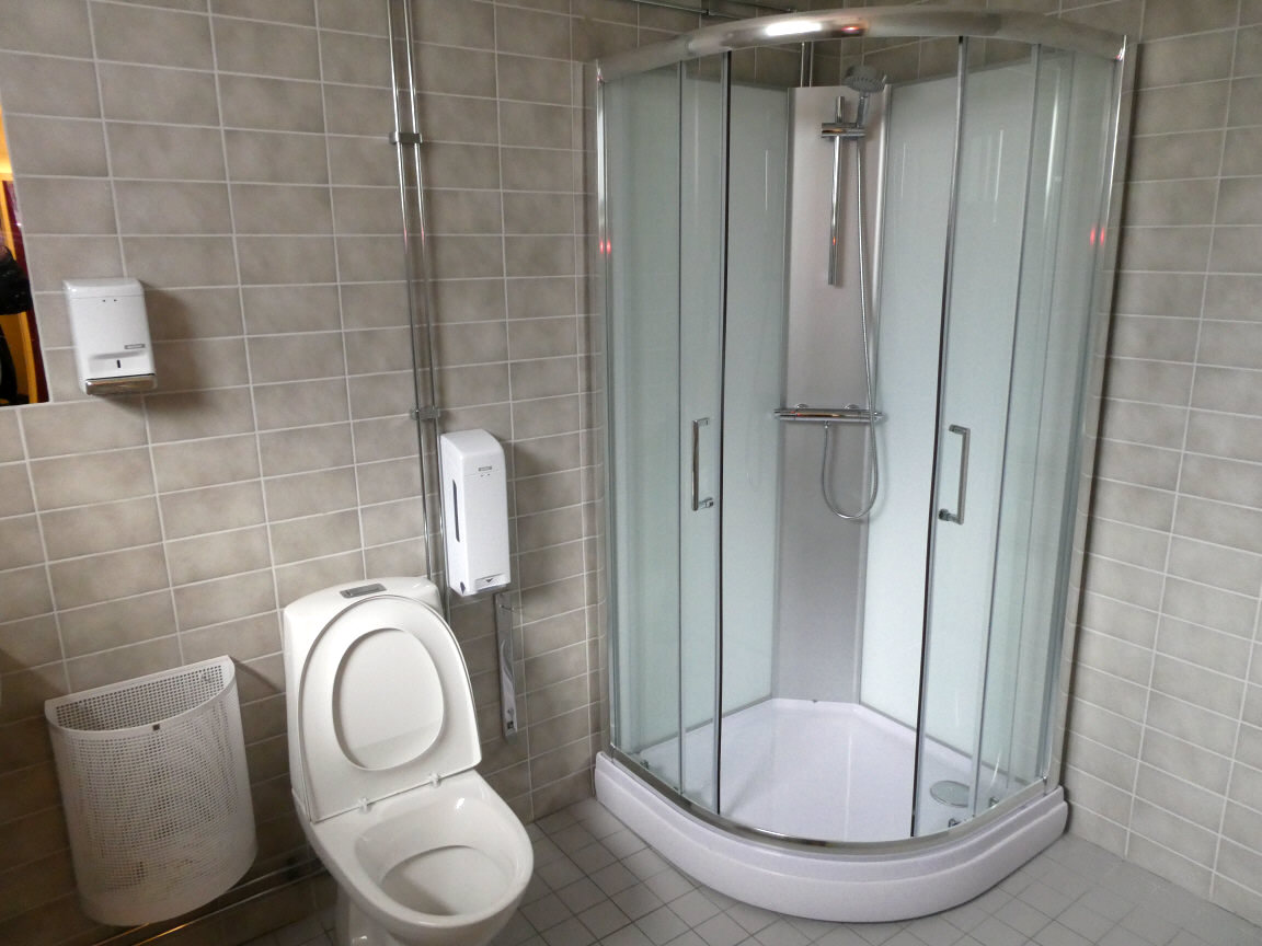 WC dusch i källare