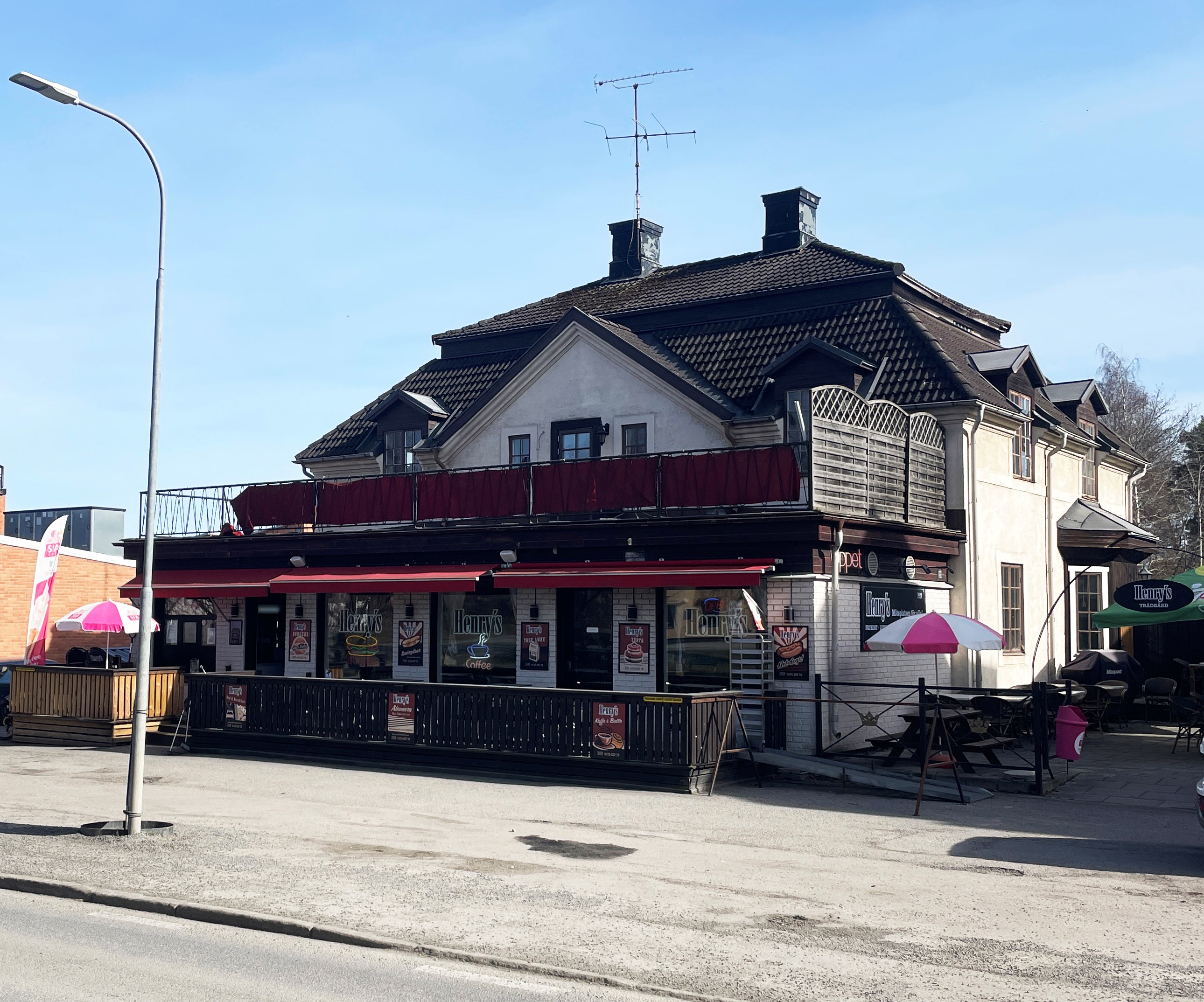 Café och kontor till salu i Rimbo – Uppsalavägen 3 bild 1