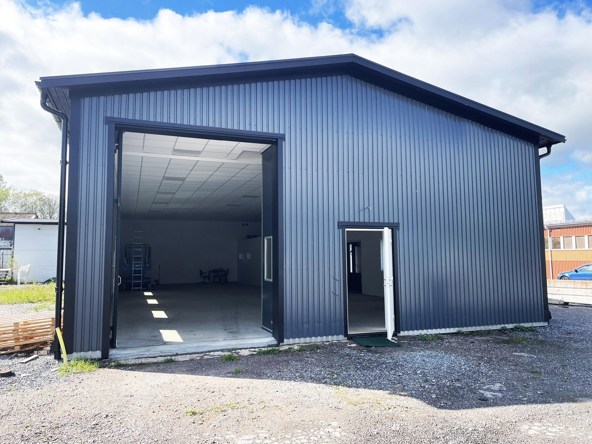 Butik/Lager/Industri för uthyrning – Öster Knutby, Norrtälje – Vintergatan 8 bild 1