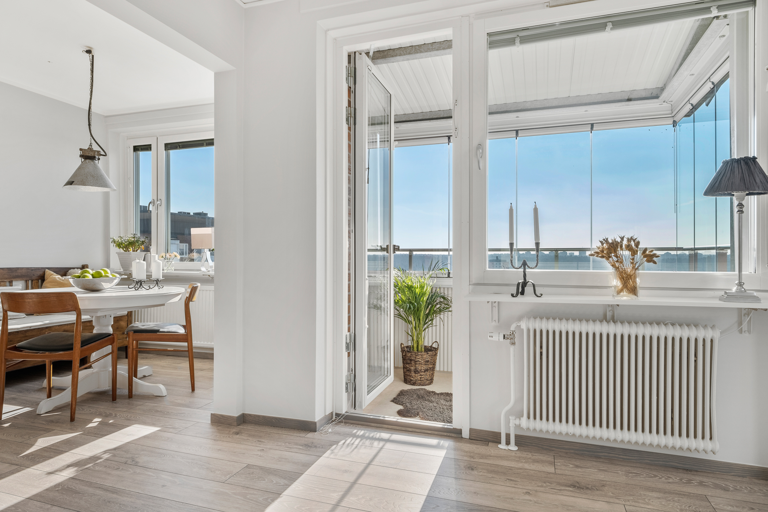 Bo granne med himlen högst upp i huset!