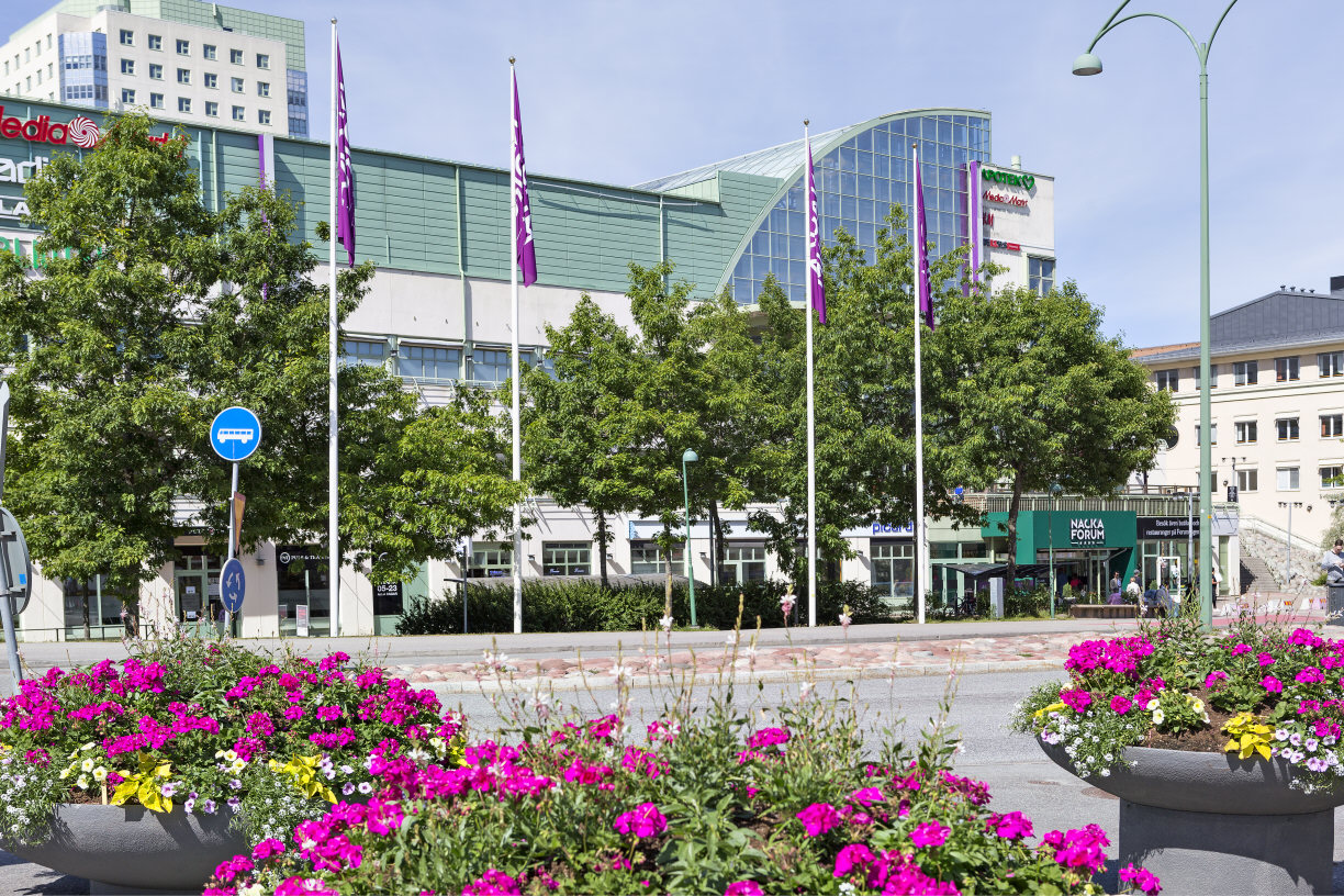 Eller ta bussen till Forum