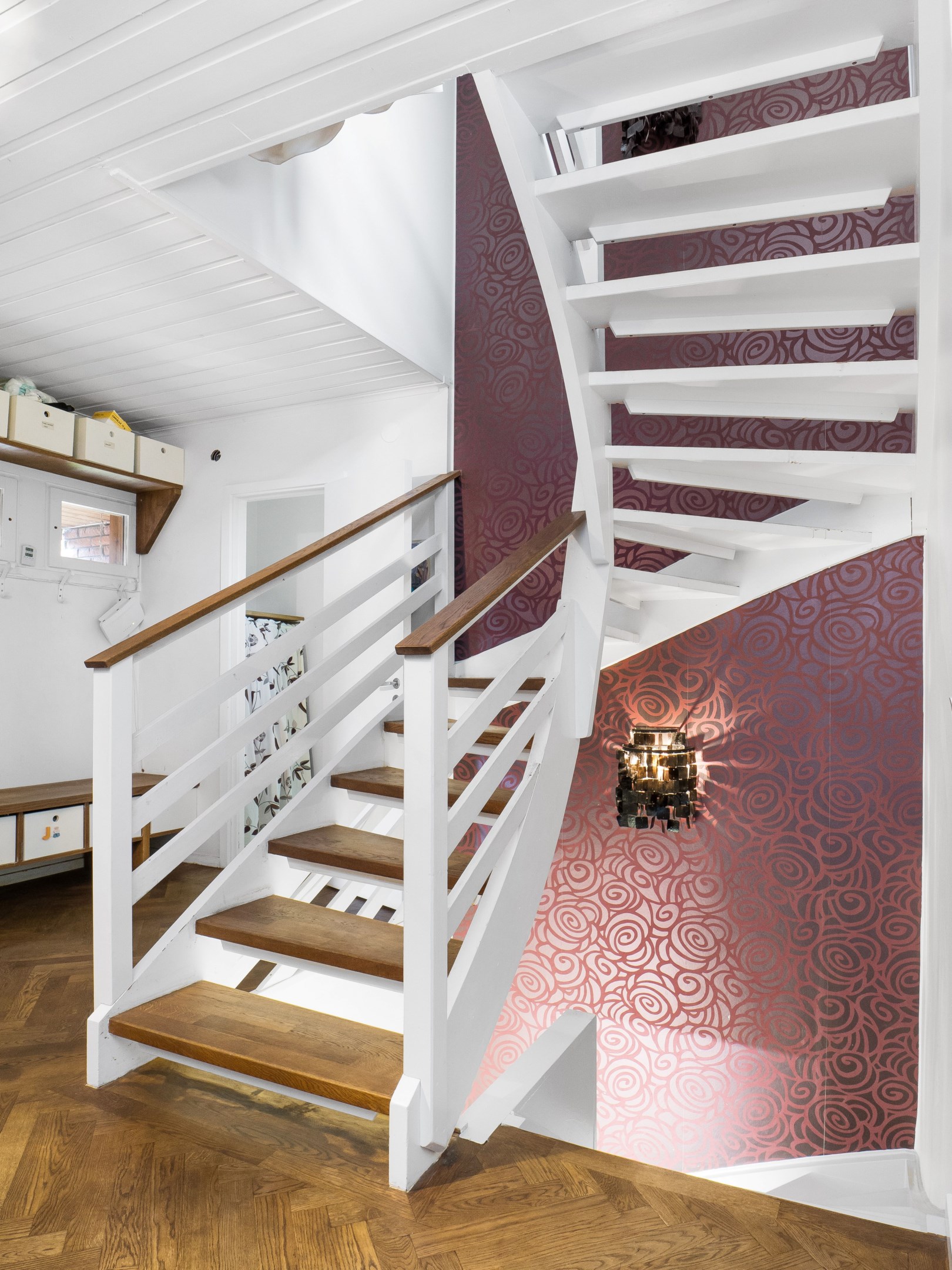 Trappa till öv/källare