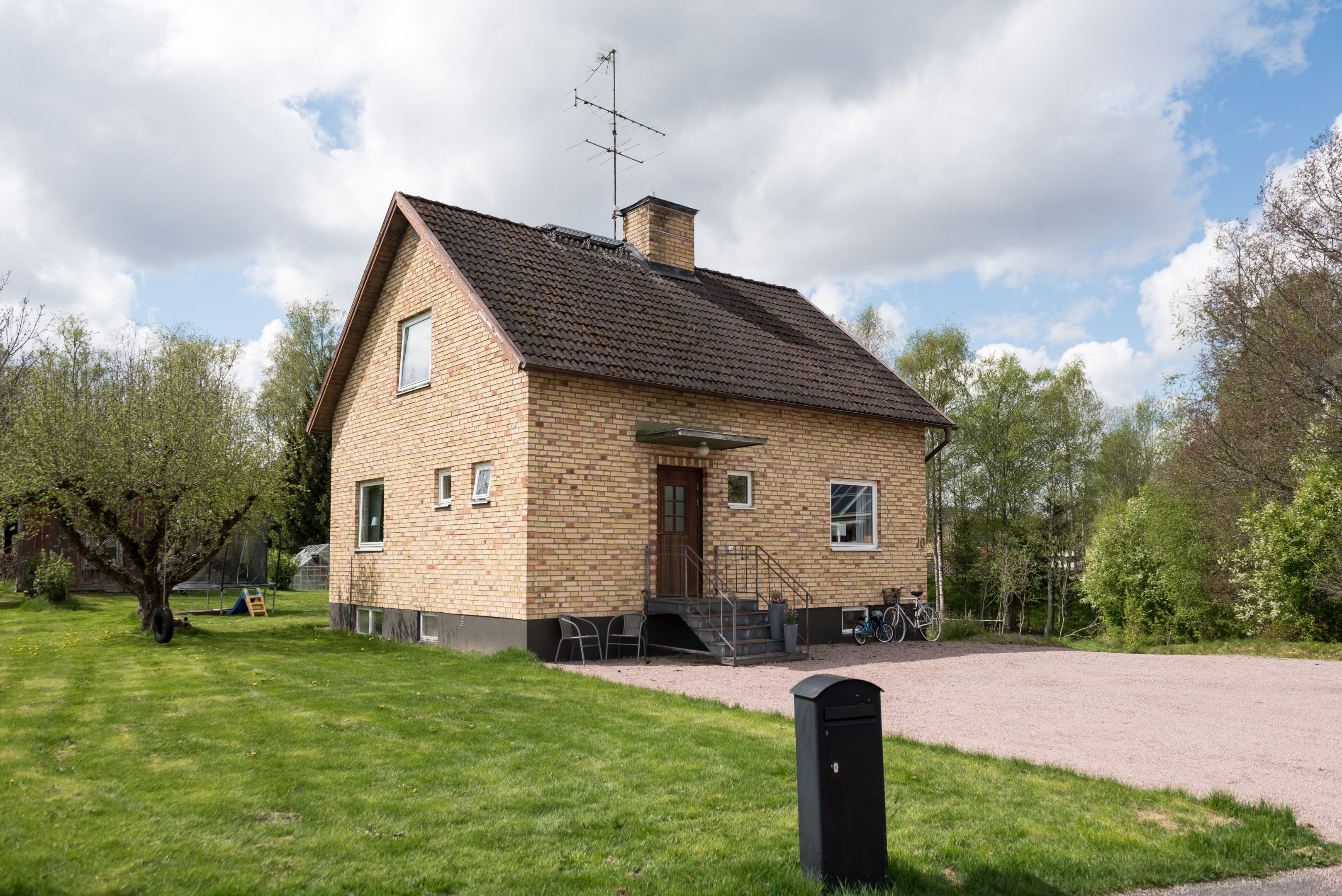 Källstigen 10