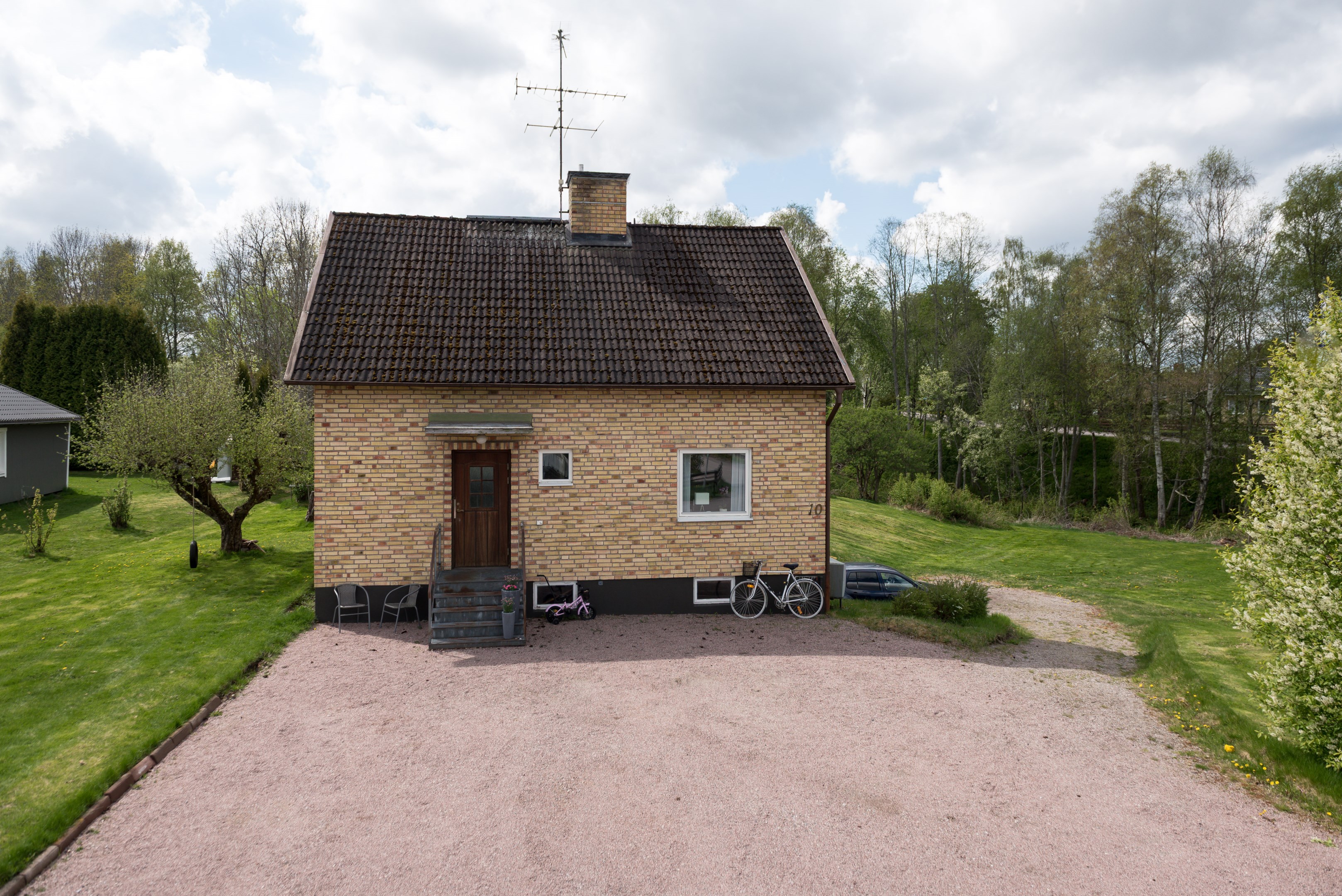 Källstigen 10