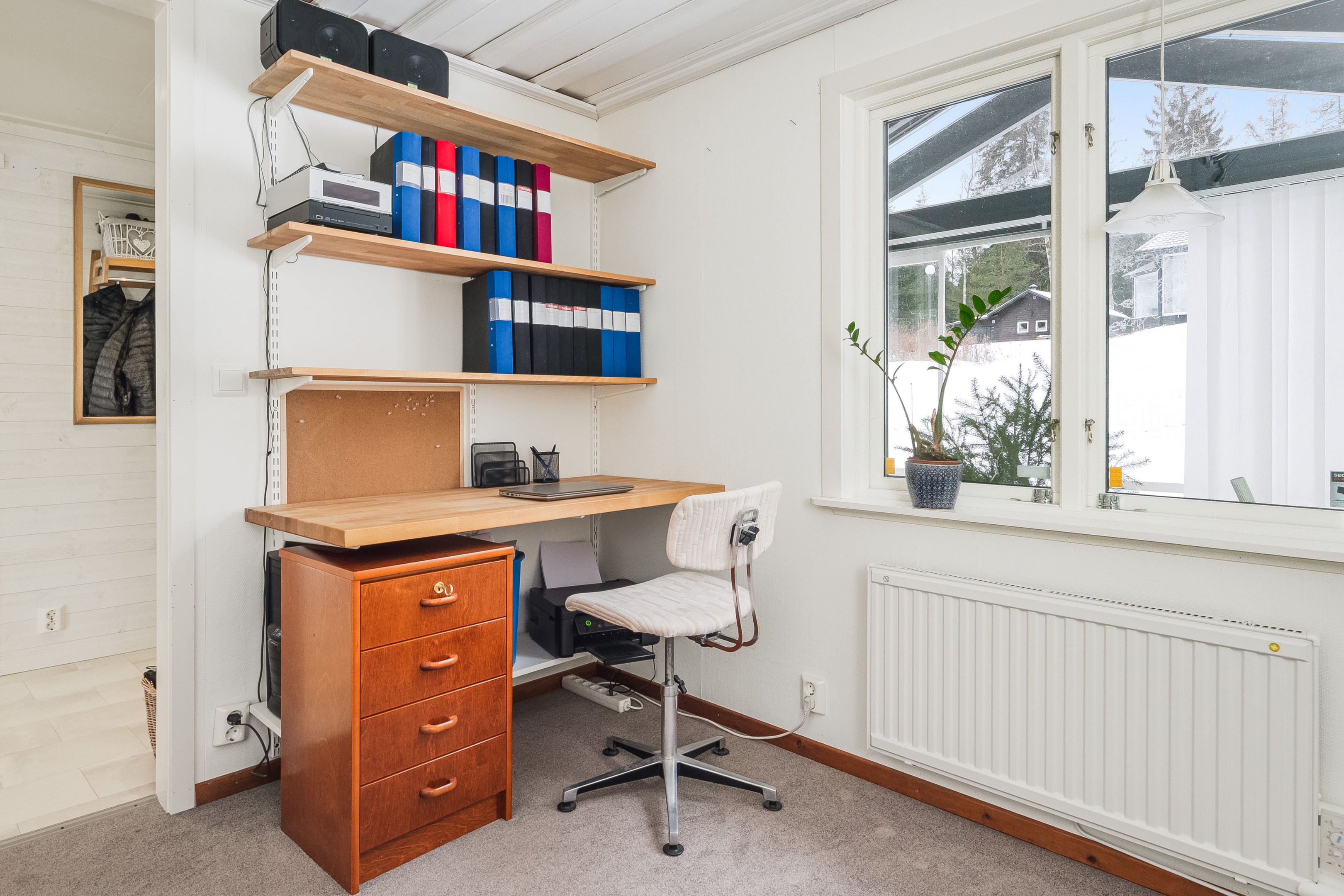 Sovrum alt kontor/förråd