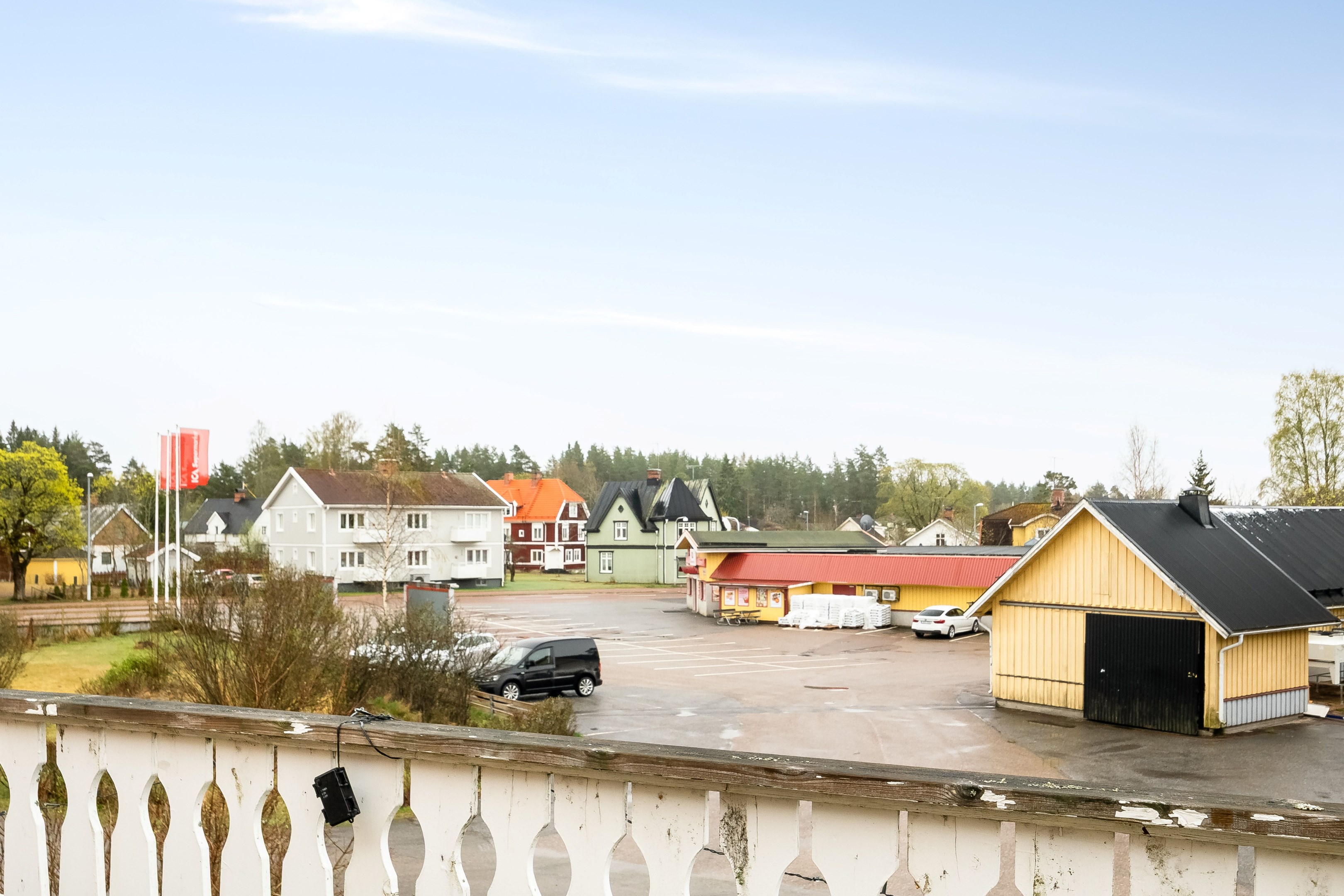 Vy från balkong, övre plan