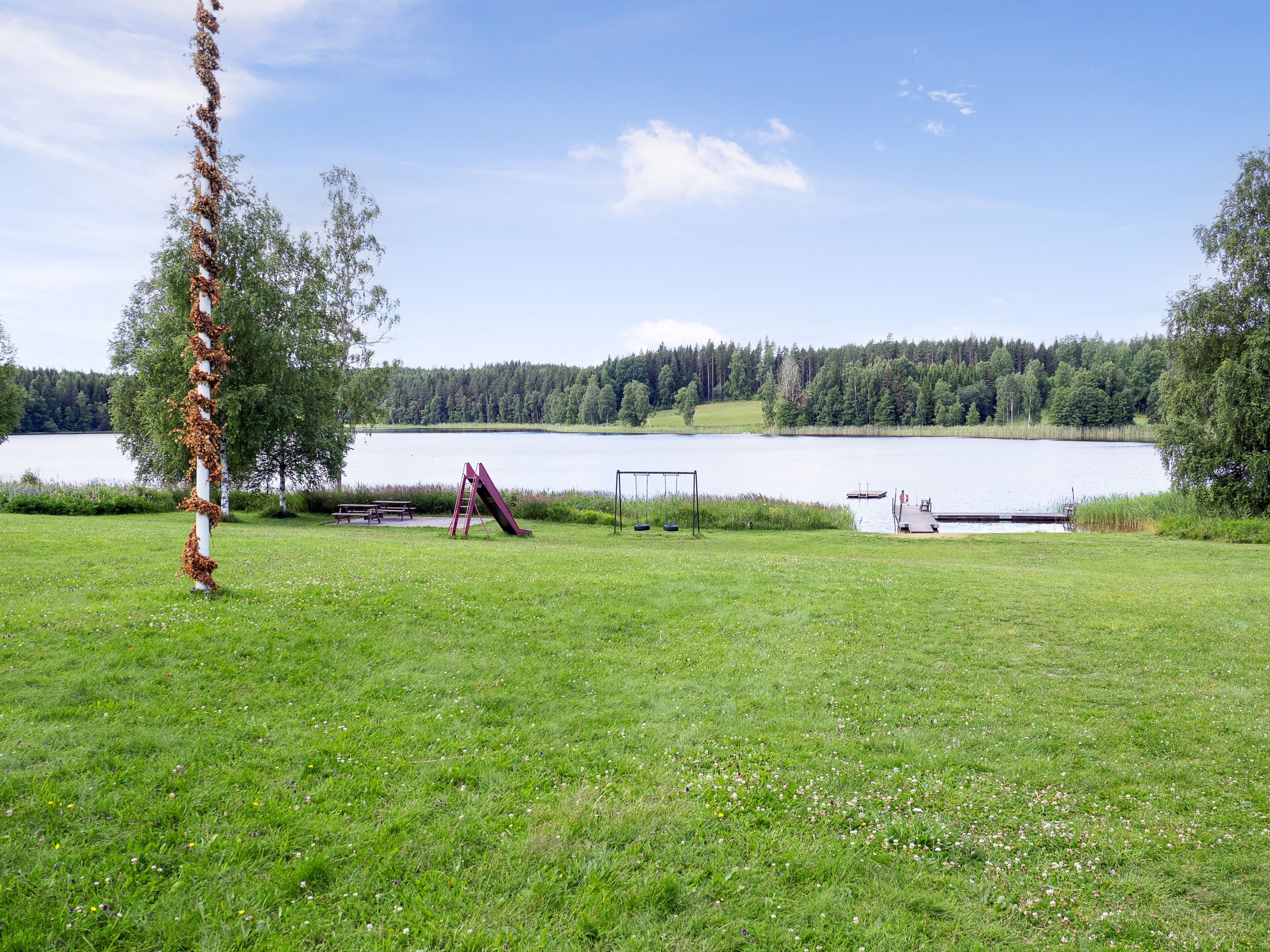 Samfällt område vid sjön